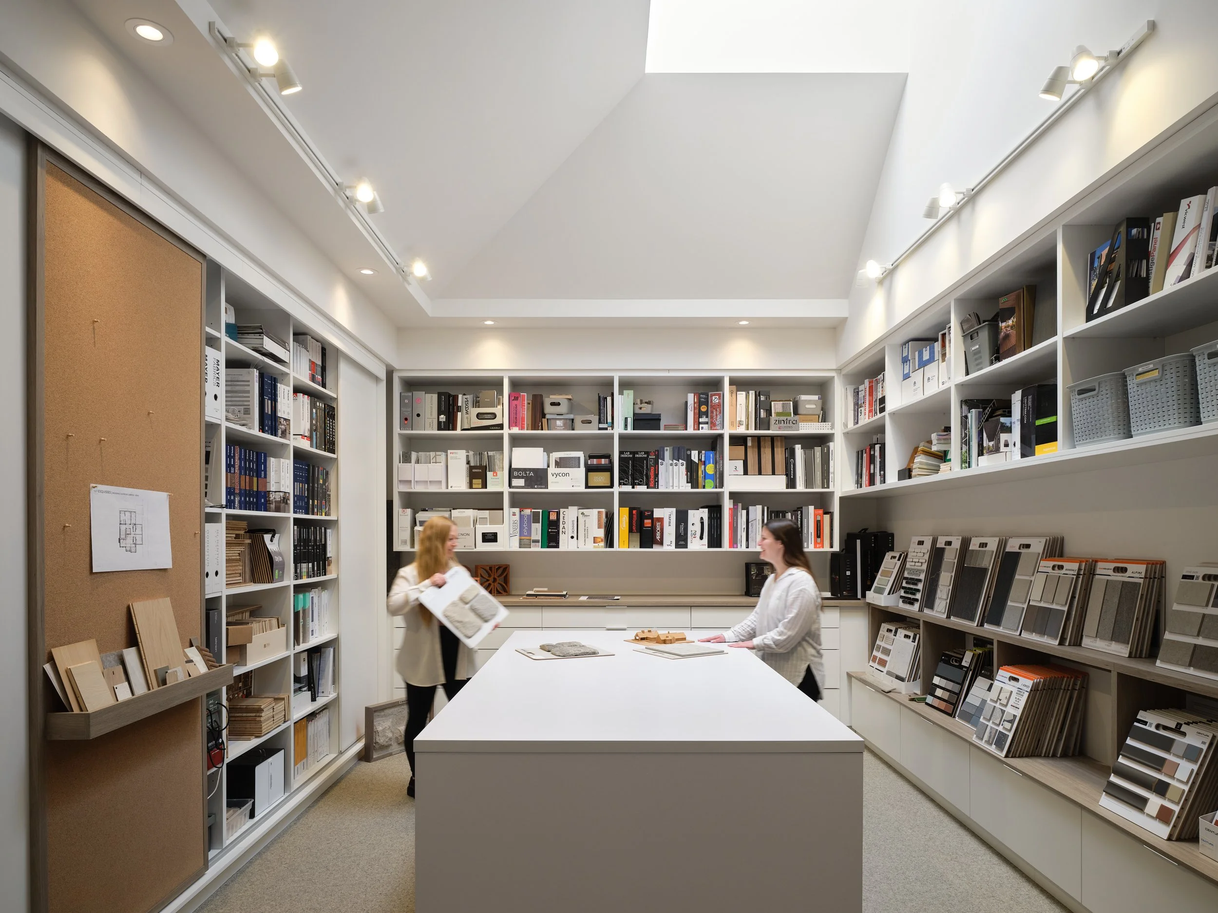 SGDA_Bureau_6660_Web.jpg