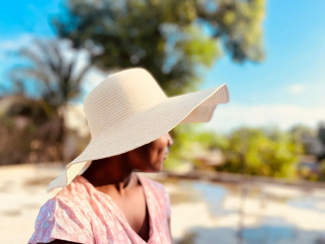 Toutotan tèt ou poko koupe, espere met chapo