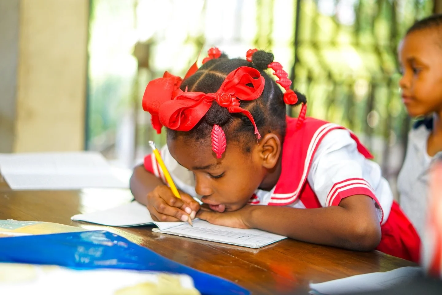 I will instruct you and teach you in the way you should go; I will counsel you with my eye upon you. Psalm 32:8 

#haiti #haitiawake #gospel #hope #relationships #glwapoubondye