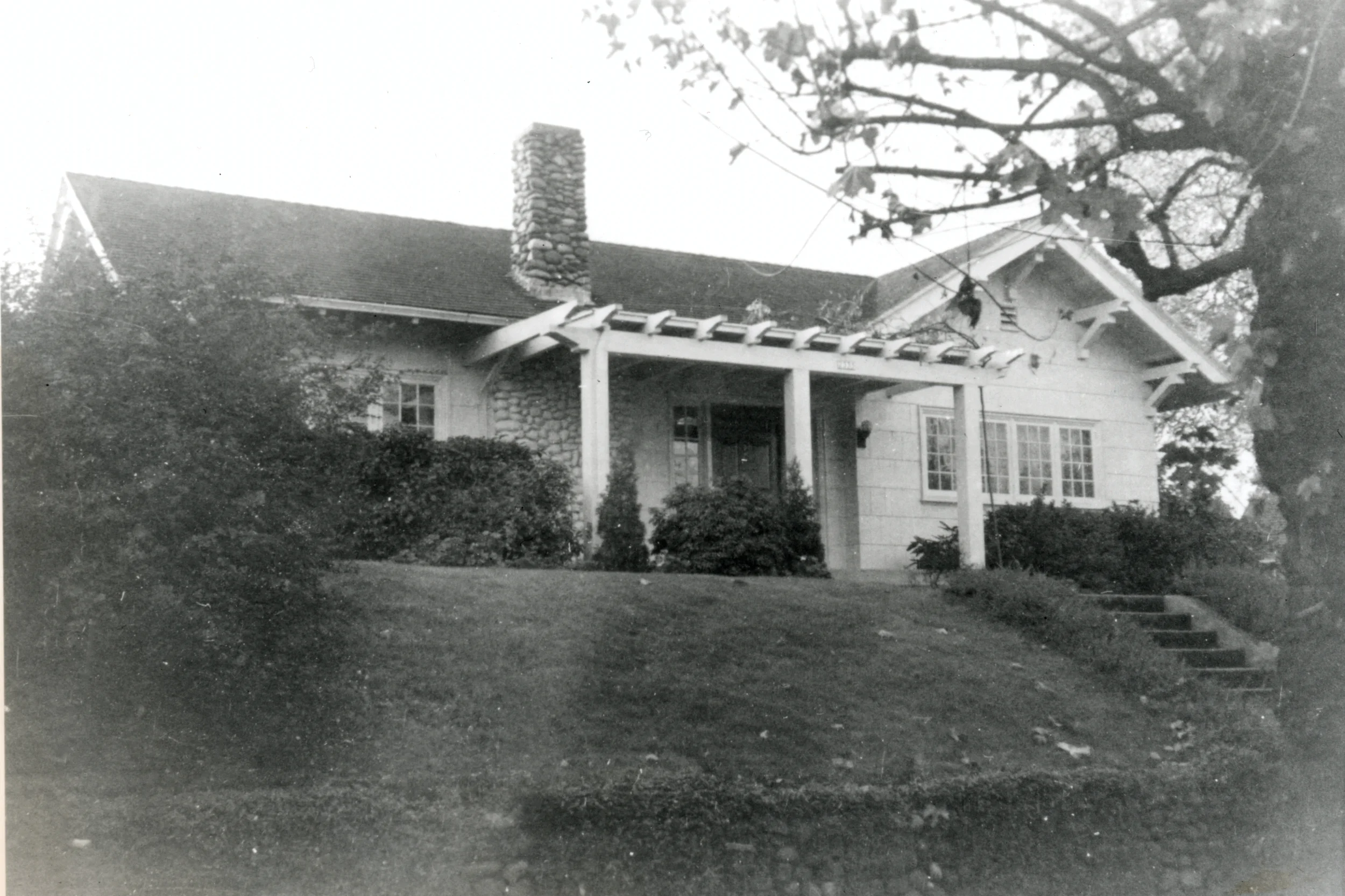 2335 NE 24th Ave.