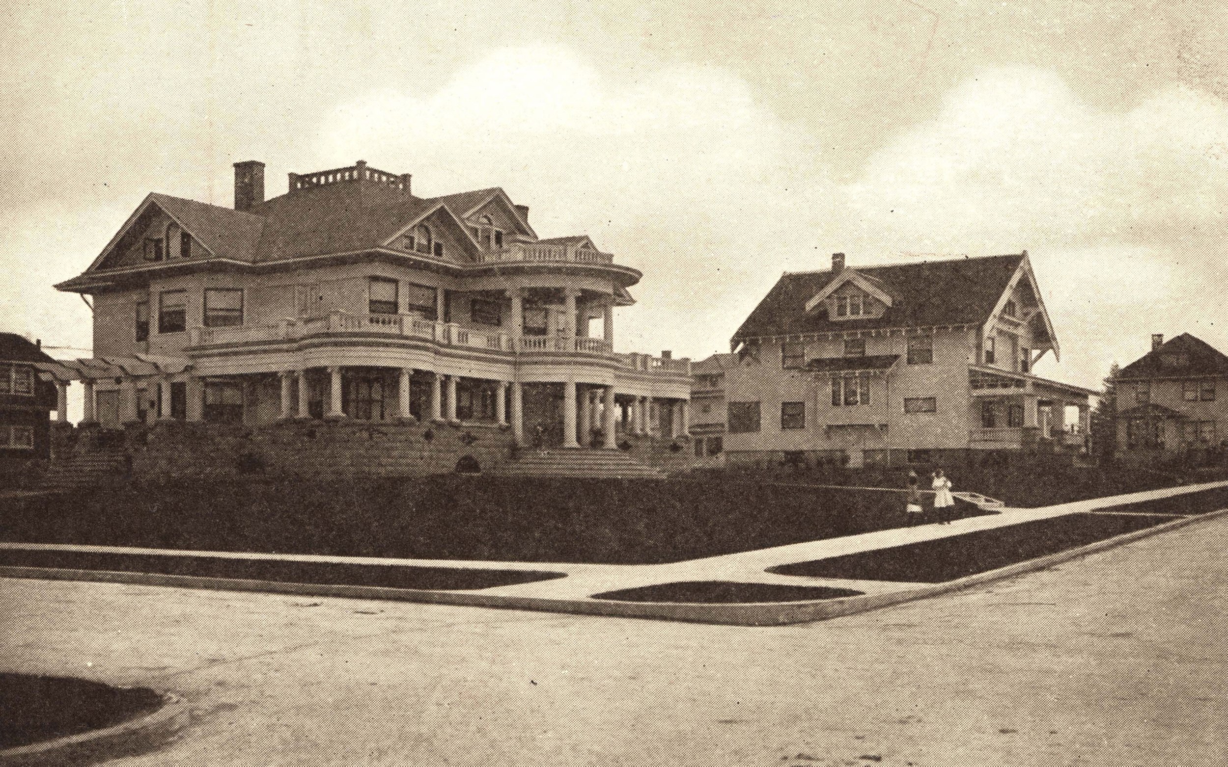  The location of these homes is thought to be on NE 21st where Holiday Park Church now stands.&nbsp; The home in the foreground was demolished after a fire.&nbsp; 