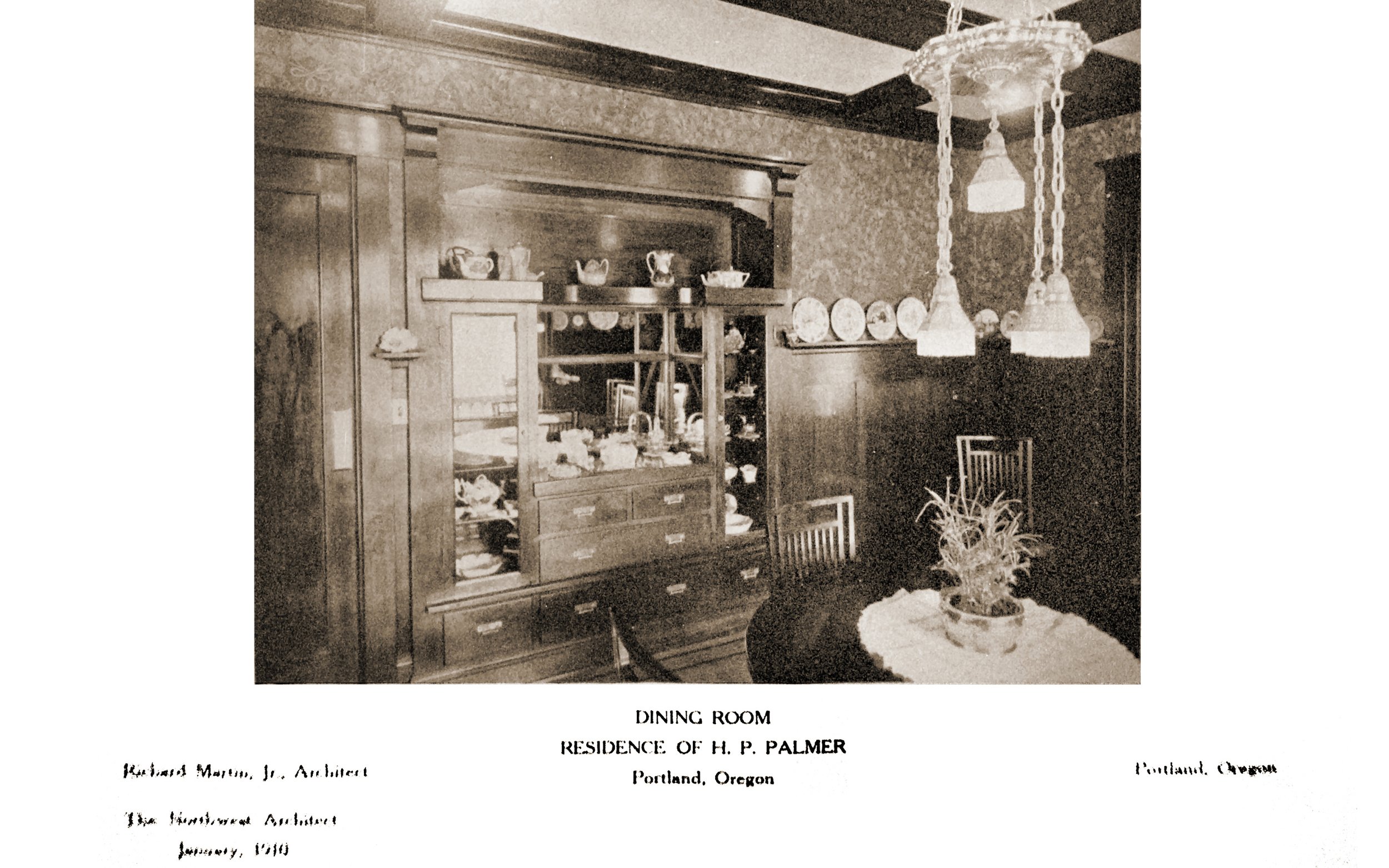  Dining room of H. P. Palmer House, corner of NE 18th and Thompson. Richard Martin Jr. architect.&nbsp; ca. 1910.&nbsp; 