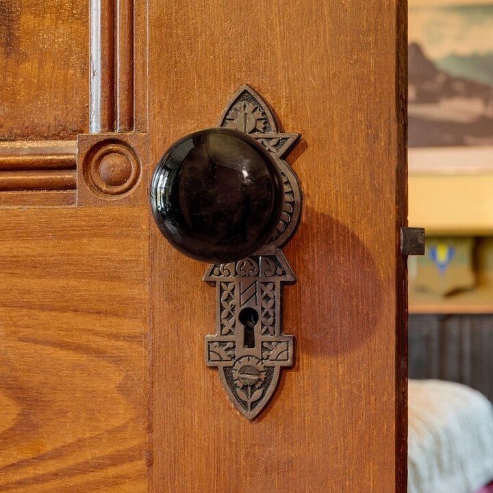 As the door (with original Eastlake style door sets and black porcelain #doorknobs) closes on this year's virtual home tour we offer a big THANKS to our sponsors: https://www.irvingtonpdx.com/2023-tour-resources Yet there is still time to enjoy the t