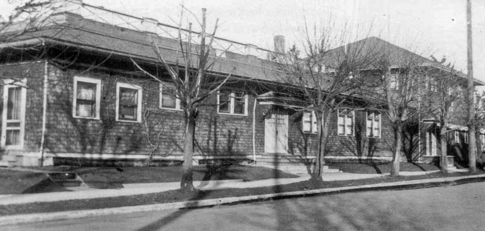  The Irvington Tennis Club with the new two story addition designed by Ellis Lawrence, completed in 1912.  