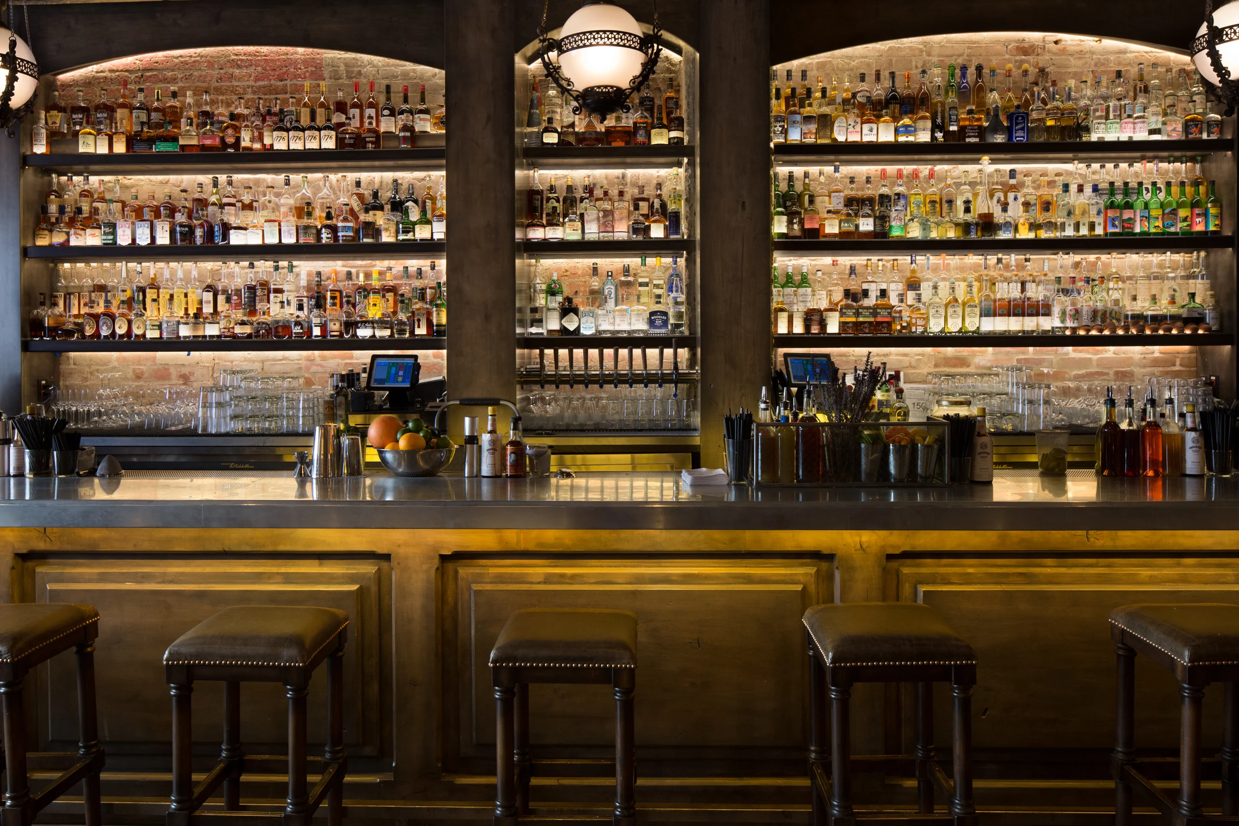 bar.jpg