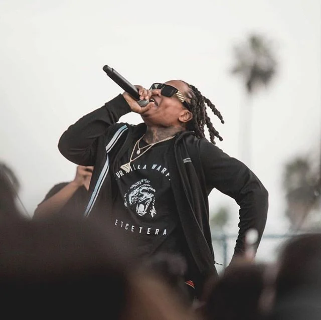 @jarvdee will be performing tonight for our block party #BlockChain π§±β and we cannot wait! πΆπ¨ #NationalNightOut2019 πΈ: @davidregoso #clutchlife