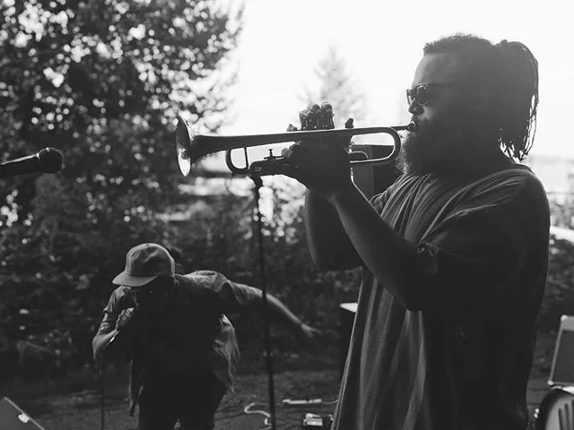 Shout outs to @allstaropera for setting the groove at our Block Party πΆπ#blockchain #clutchlife