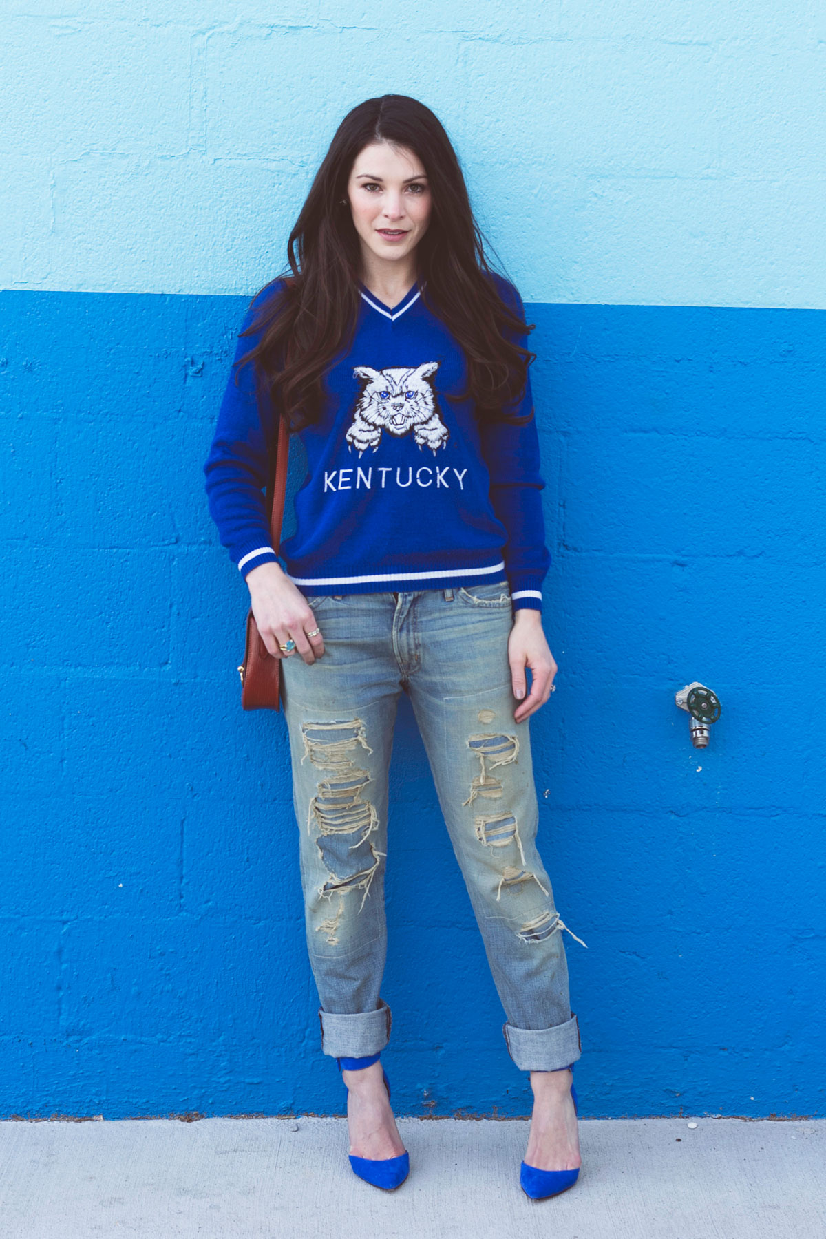 University of Kentucky Sweater, Vintage Varsity Sweater, UK Style, Game Day Style, Vintage Louis Vuitton Crossbody Bag, Blue Suede Pumps, Current Elliott Boyfriend Jeans