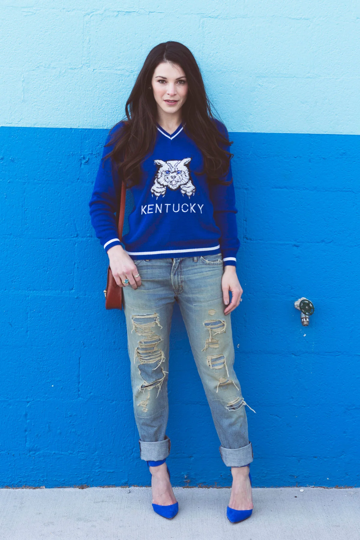 University of Kentucky Sweater, Vintage Varsity Sweater, UK Style, Game Day Style, Vintage Louis Vuitton Crossbody Bag, Blue Suede Pumps, Current Elliott Boyfriend Jeans