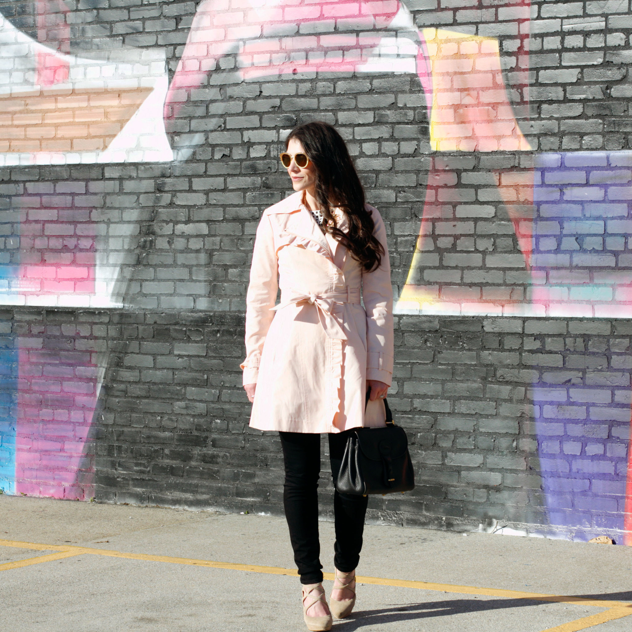 Fashion Blogger, Trench Coat with Ruffles, J Brand Skinny Jeans, Colorful Mural, Tory Burch Sunglasses, Vintage Dooney and Bourke Handbag, Gingham Tunic