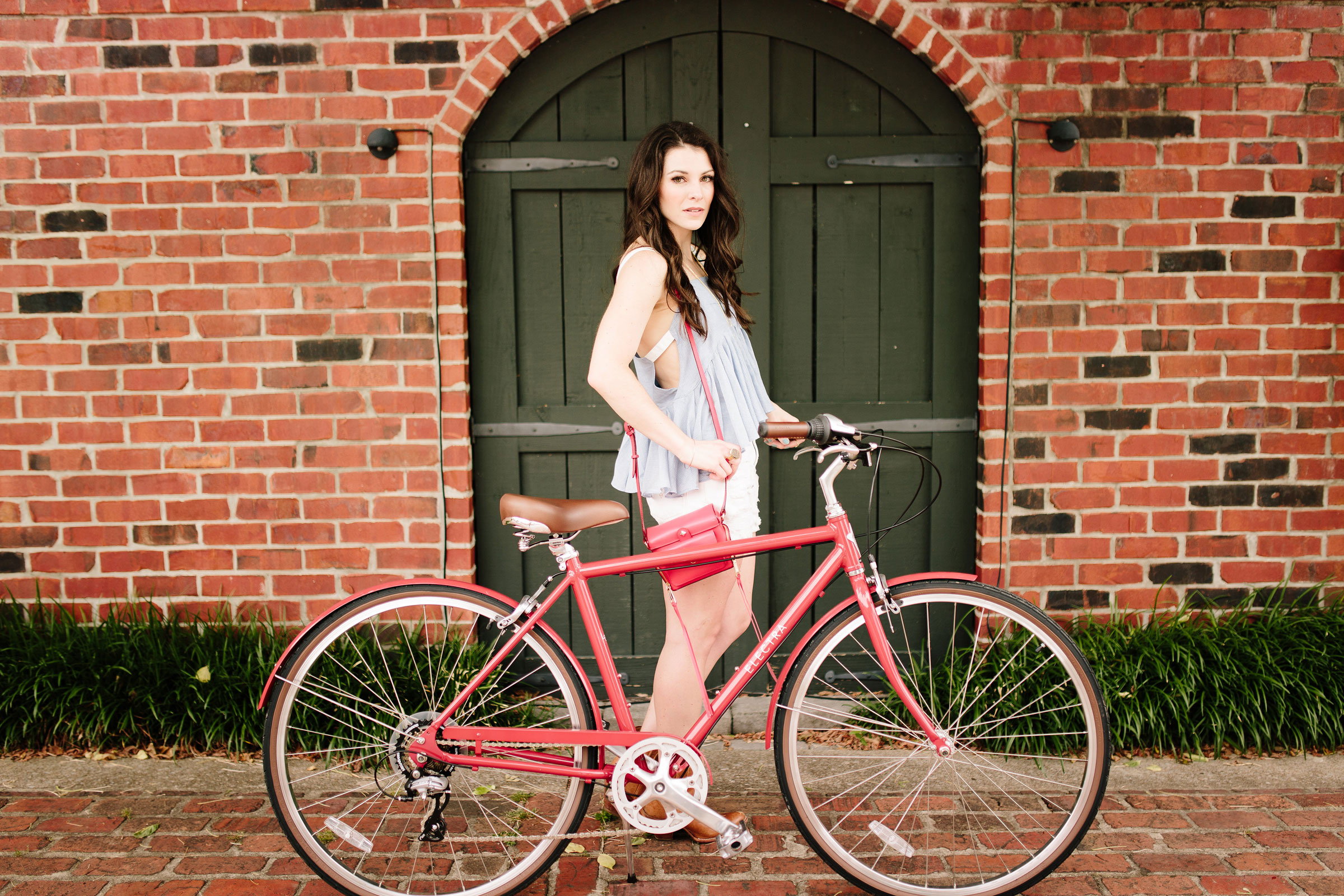 Fashion Blogger, Nashville Style, Electra Bicycle, Free People, Levis Shorts, Rebecca Minkoff, Summer Style