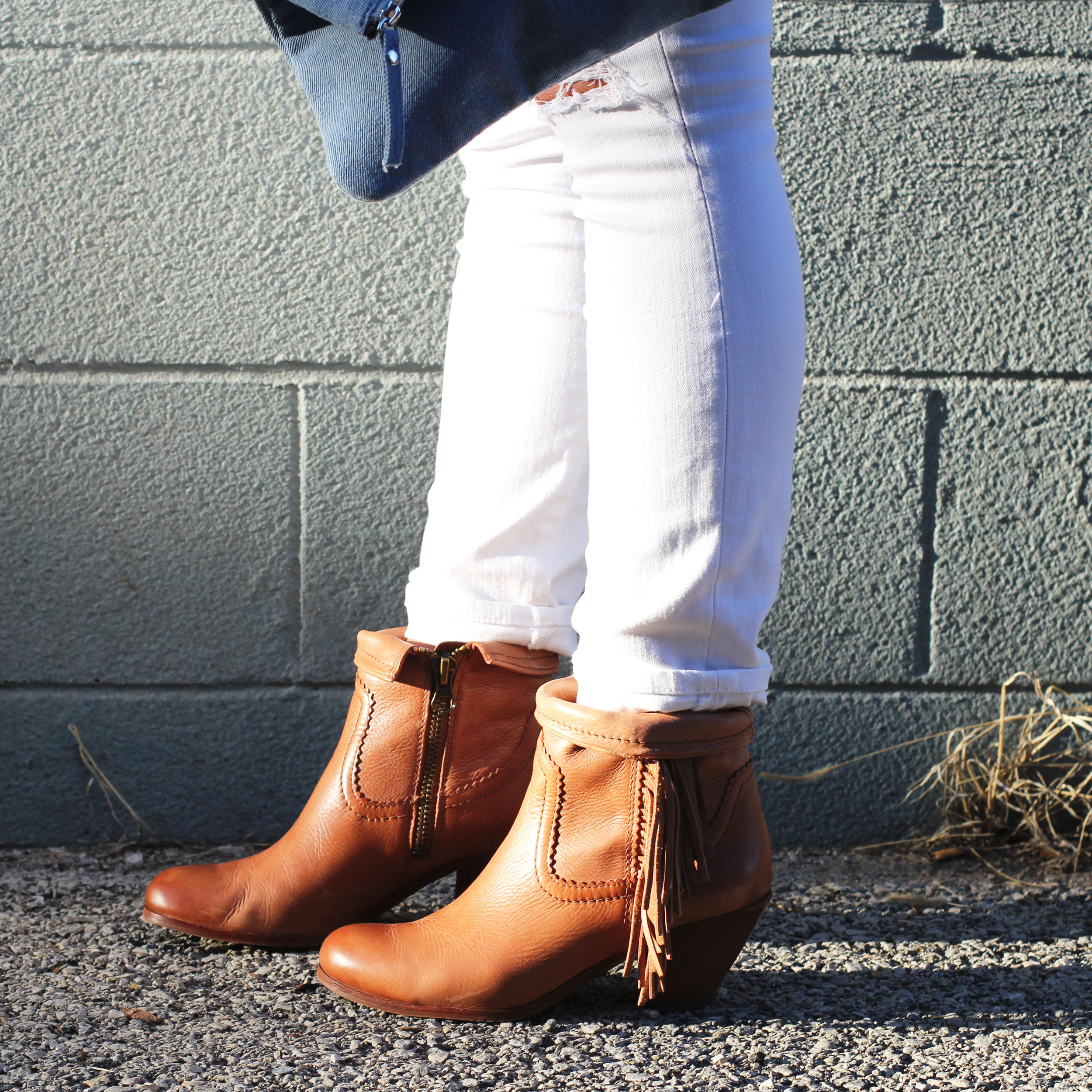 White Denim for Fall, Gap Jeans, J.Crew Denim Jacket, Old Navy Floppy Hat, Sam Edelman Louie Booties, Zara Peplum Top, Sally Hansen Gel Polish in 'Tidal Wave', Seattle Fashion Blogger