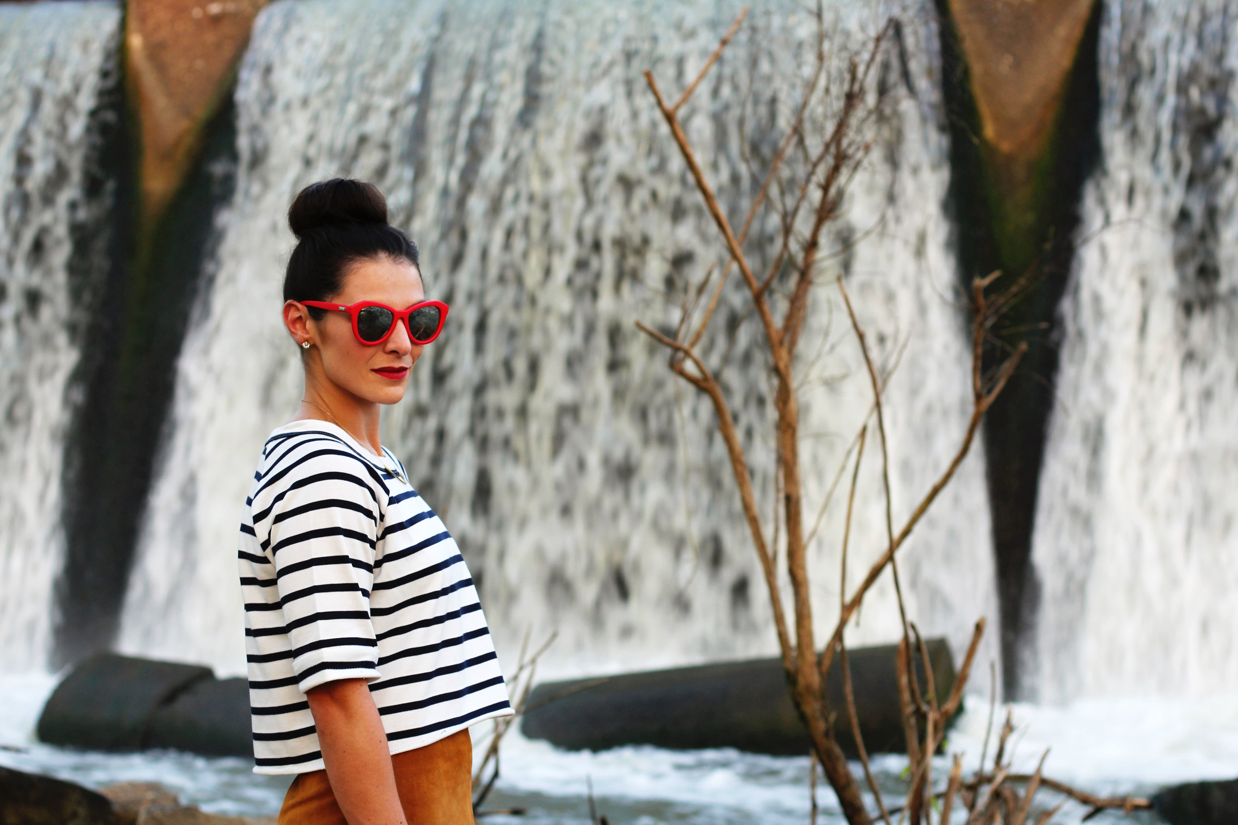 Fashion Adventures at the Falls of The Ohio: MINKPINK Cropped Sweatshirt, Suede Mini Skirt, Red HUNTER Boots, Fall Style