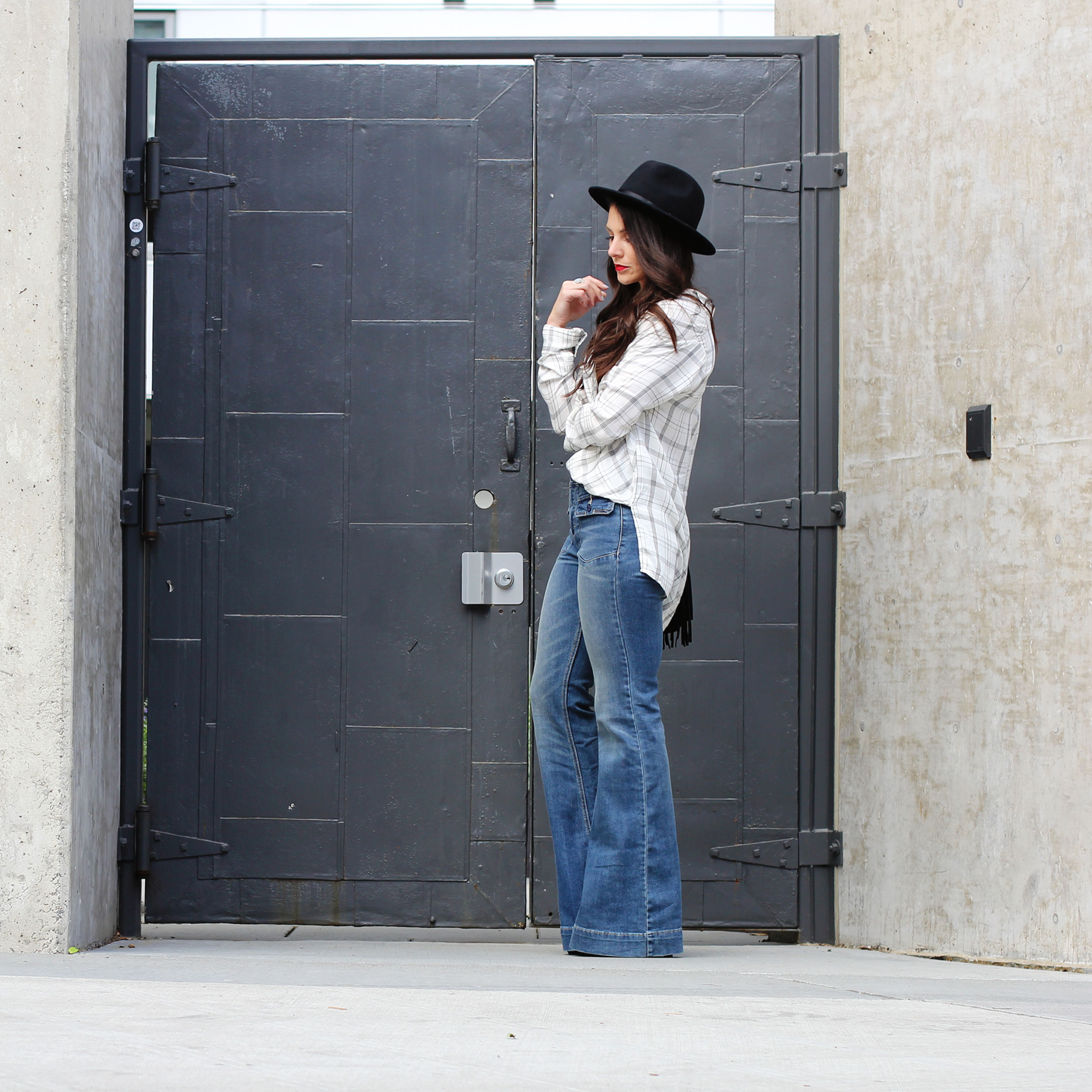 Fall Fashion, Flare Jeans, Rebecca Minkoff Fringe Bucket Bag, Abercrombie & Fitch Drapey Wrap Front Shirt, 70s Fashion Trend