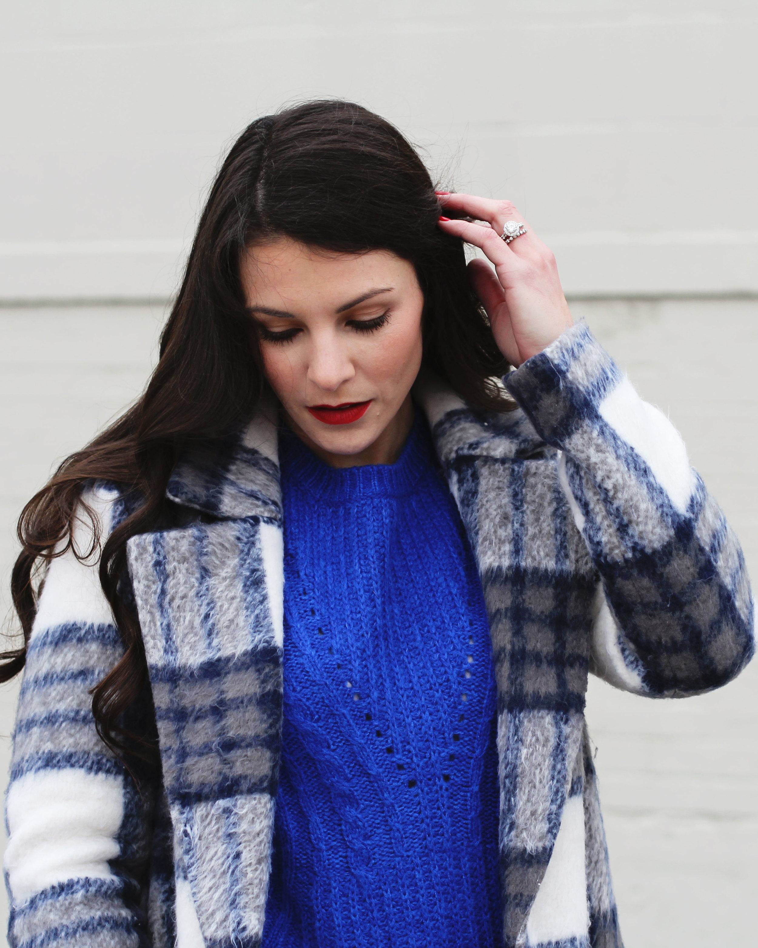 Winter White Outfit, Forever 21 Longline Plaid Coat, Mossimo Cable Tunic Sweater, White Skinny Jeans, Jessica Simpson Blue Pumps, How To Wear White In The Winter