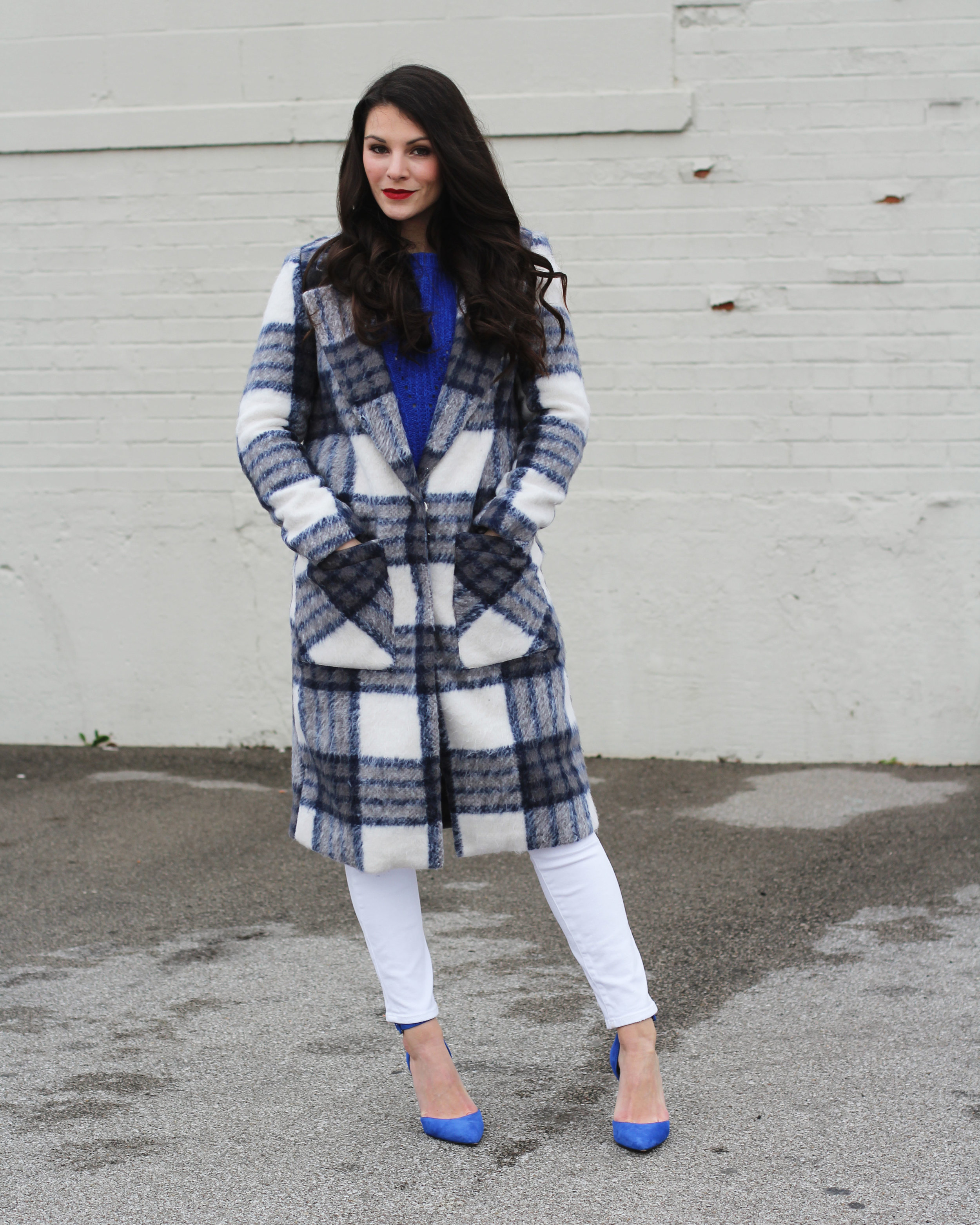 Winter White Outfit, Forever 21 Longline Plaid Coat, Mossimo Cable Tunic Sweater, White Skinny Jeans, Jessica Simpson Blue Pumps, How To Wear White In The Winter