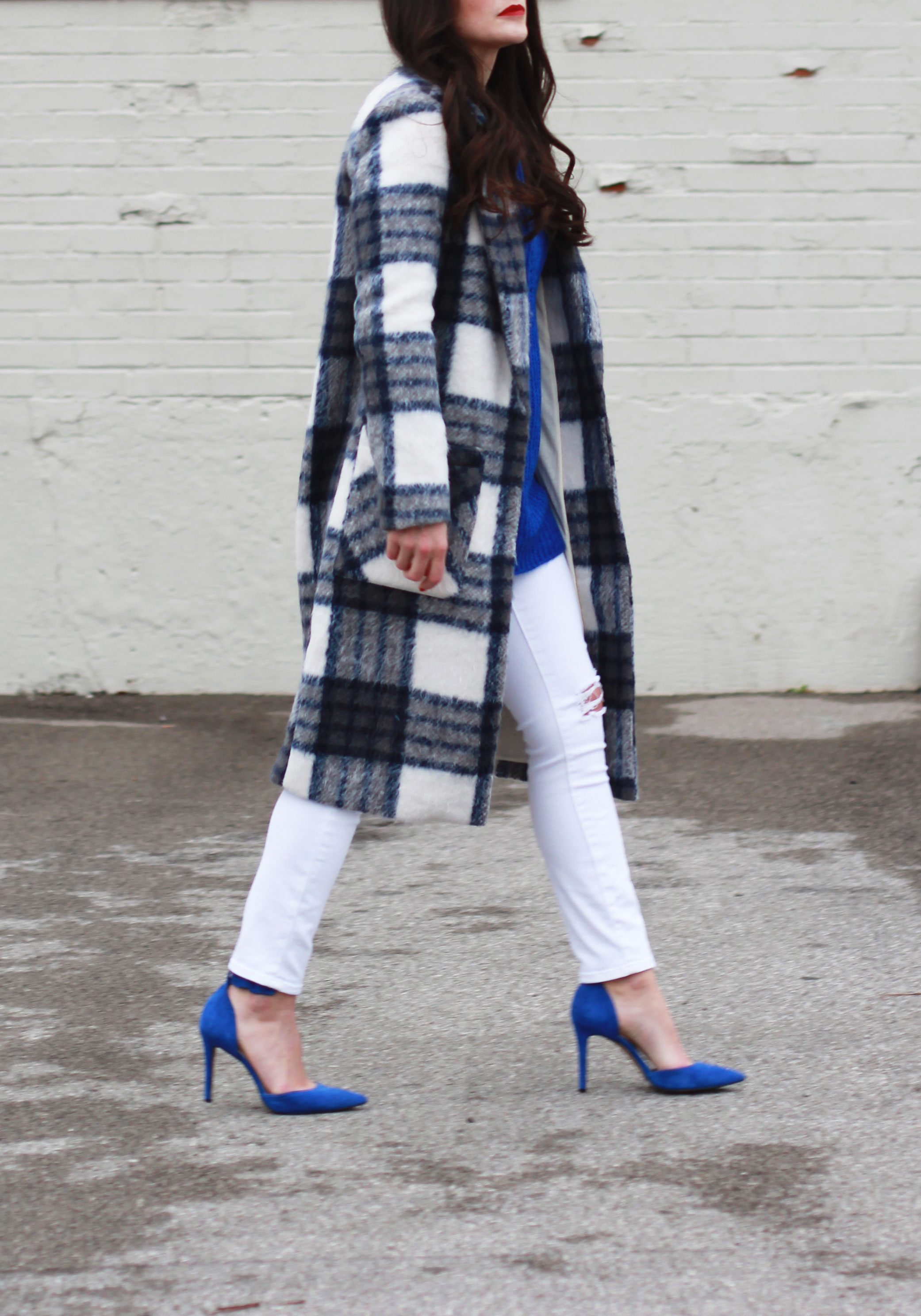 Winter White Outfit, Forever 21 Longline Plaid Coat, Mossimo Cable Tunic Sweater, White Skinny Jeans, Jessica Simpson Blue Pumps, How To Wear White In The Winter