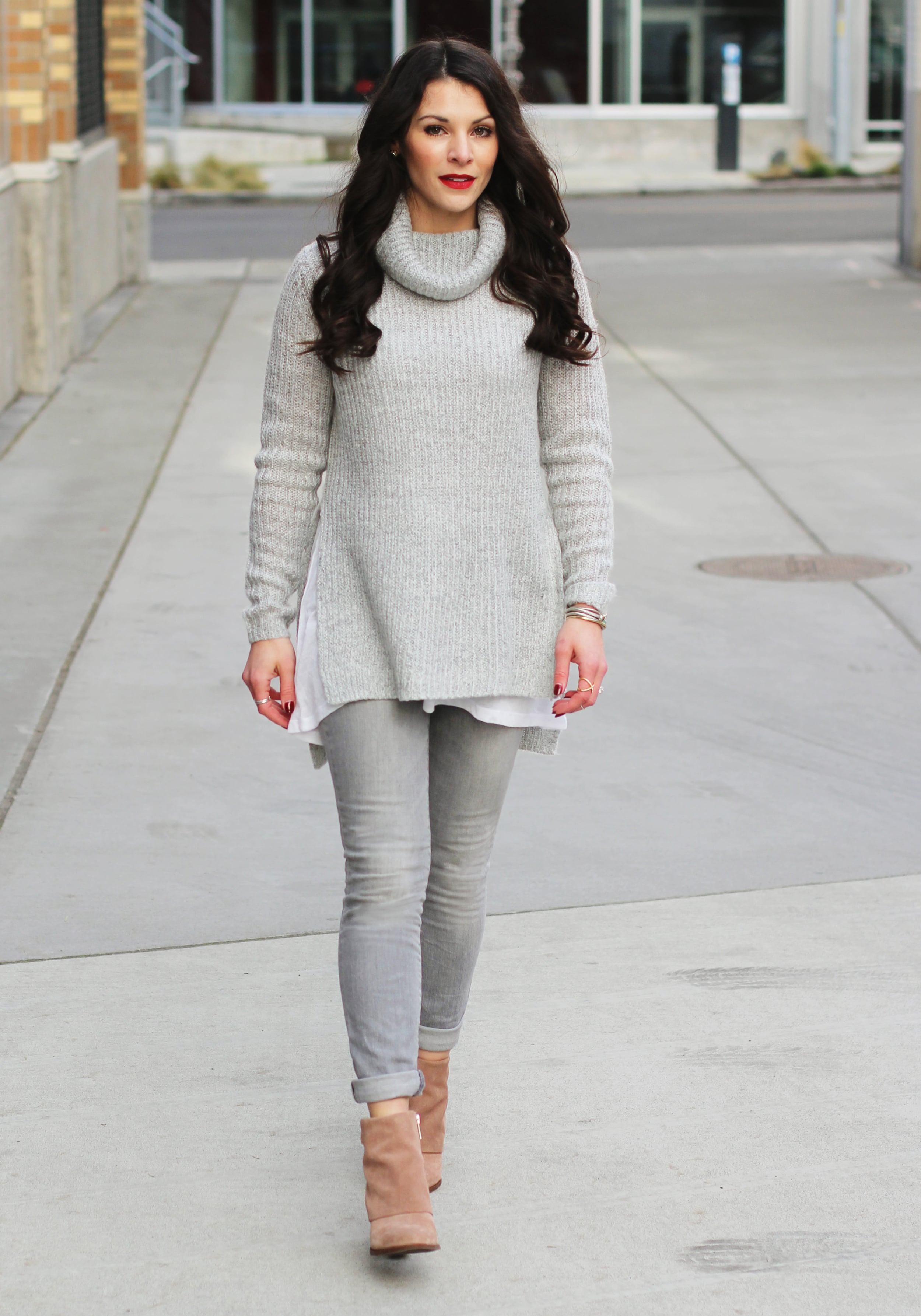 Winter Gray Outfit, Groutfit, Gray Turtleneck Sweater, GAP Gray Skinny Jeans, Jessica Simpson Cassley Covered Booties, David Yurman Bracelets