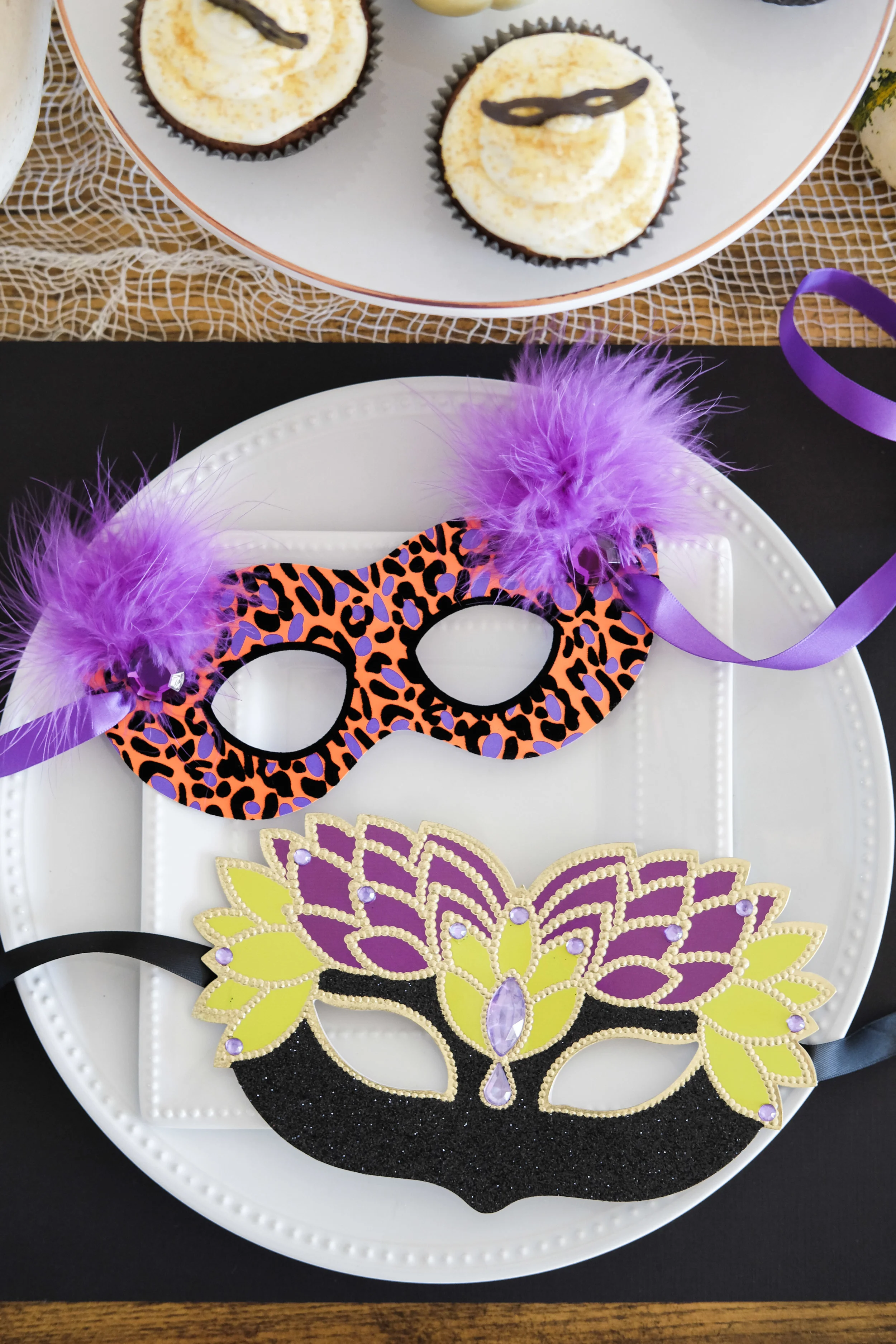 GIRLS NIGHT OUT: HALLOWEEN MASQUERADE PARTY