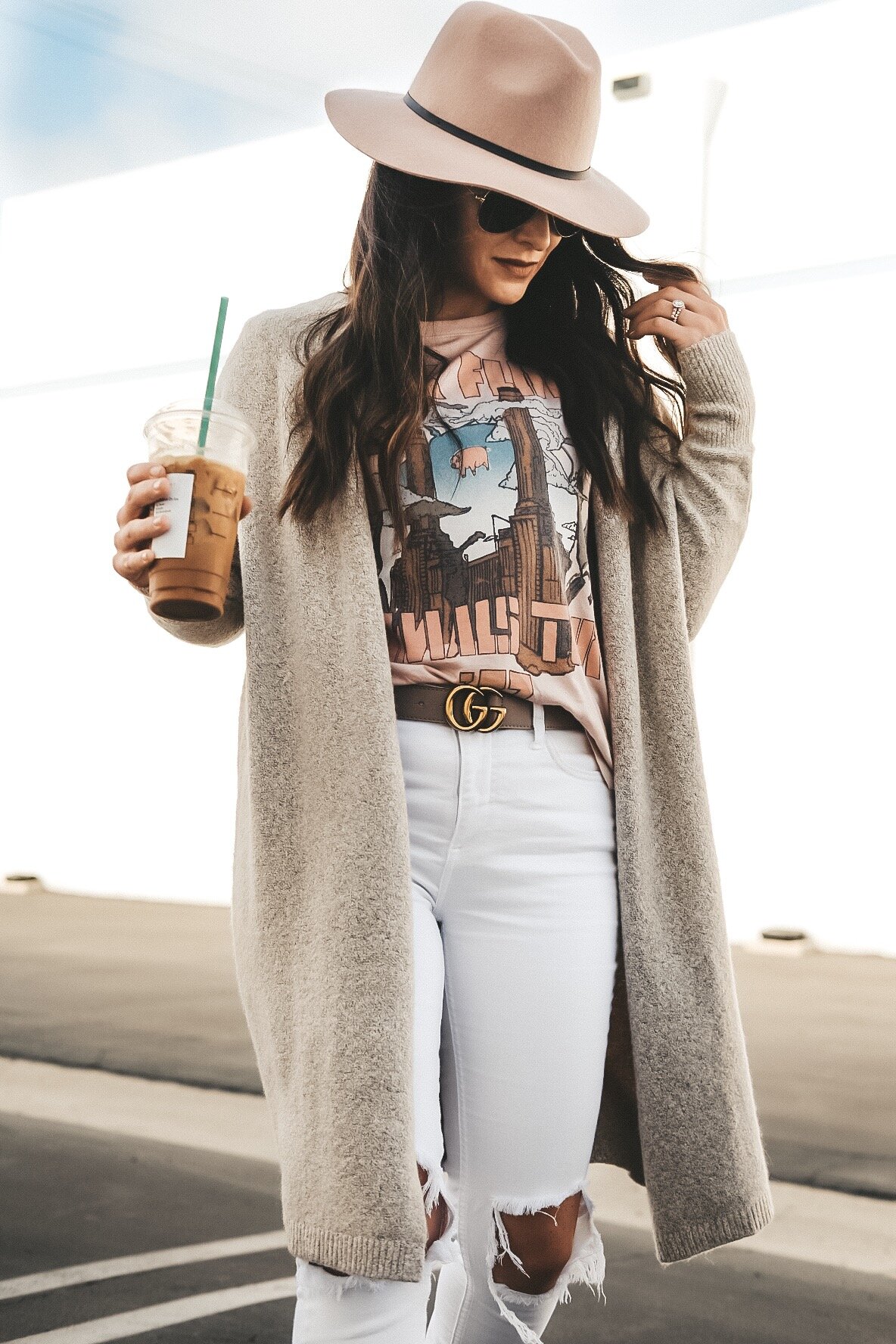 Neutral Fall Outfit Ideas - Jeans and a Teacup
