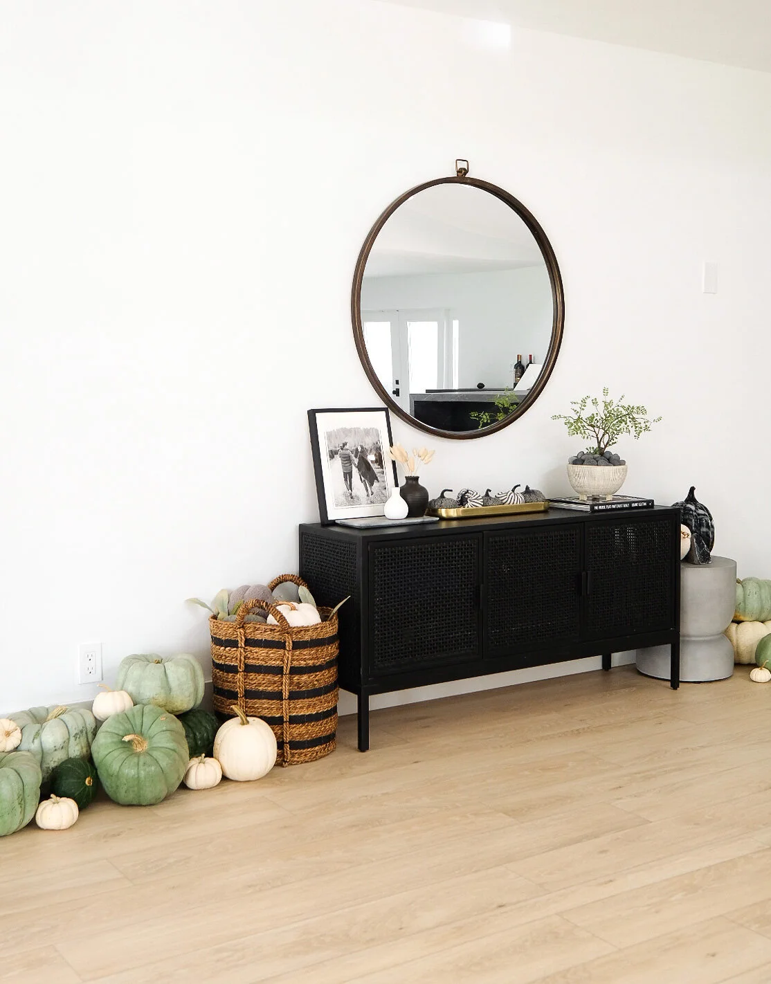 minsmere tv stand