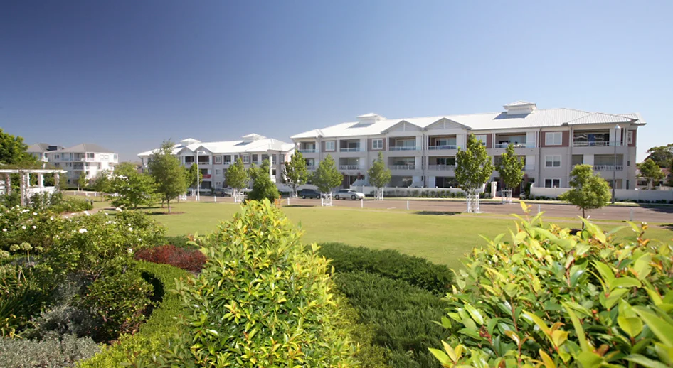 6-breakfast-point-apartments.jpg