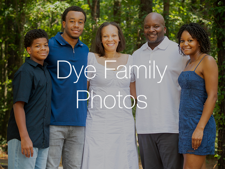 Dye Family Photo Session at Gene Green Park in Houston