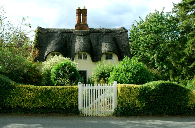 English Cottage from Decorandstyle.com