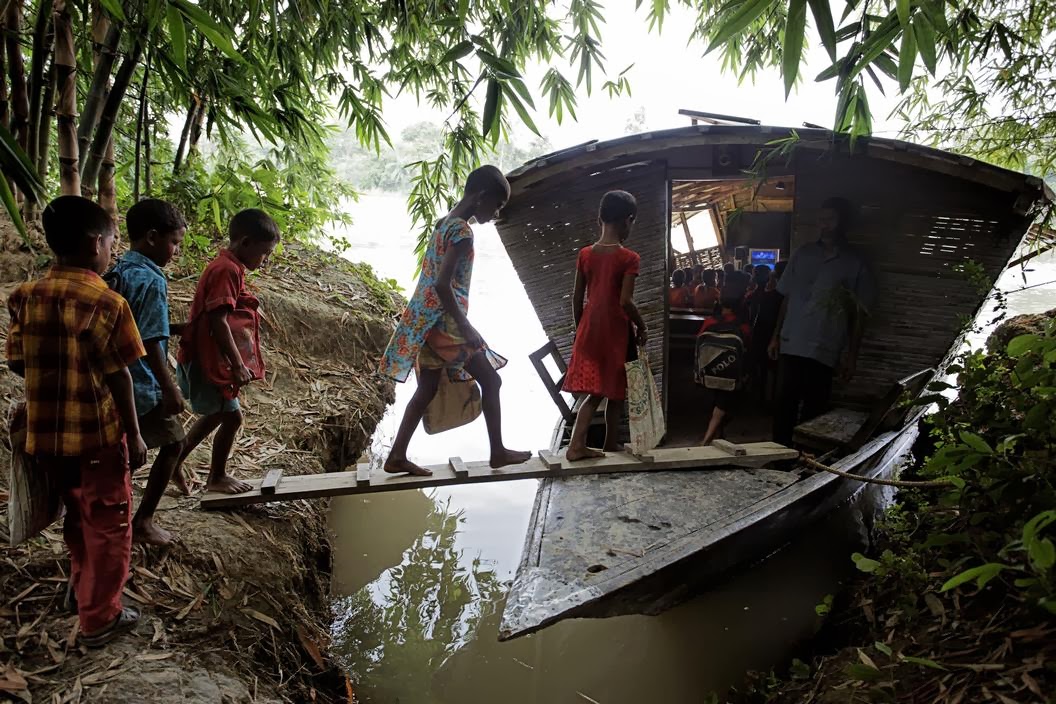 "Floating School" by Jonas Bendiksen , Annenberg Space for Photography