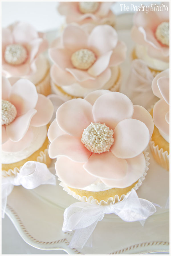 floral-pearl-centered-cupcakes.jpg