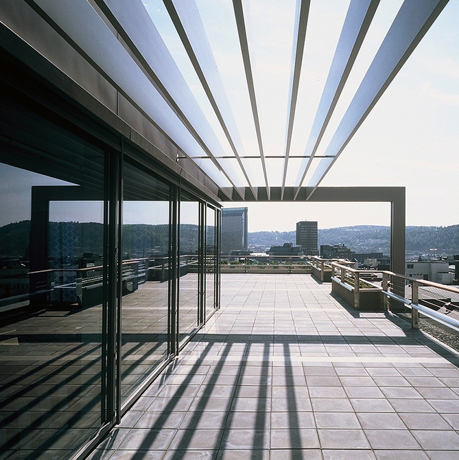 VG-HUSET + HOUENS FONDS DIPLOM 2000