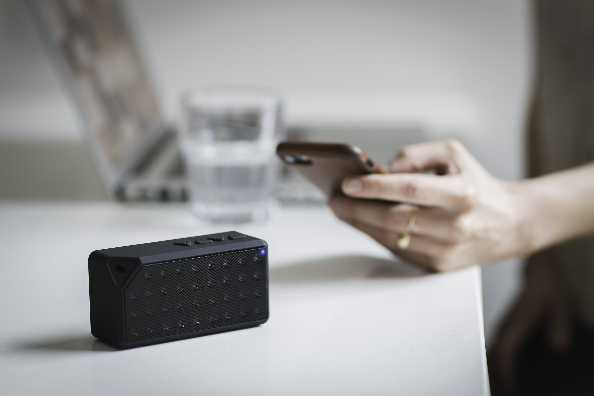 portable-bluetooth-music-speaker.jpg