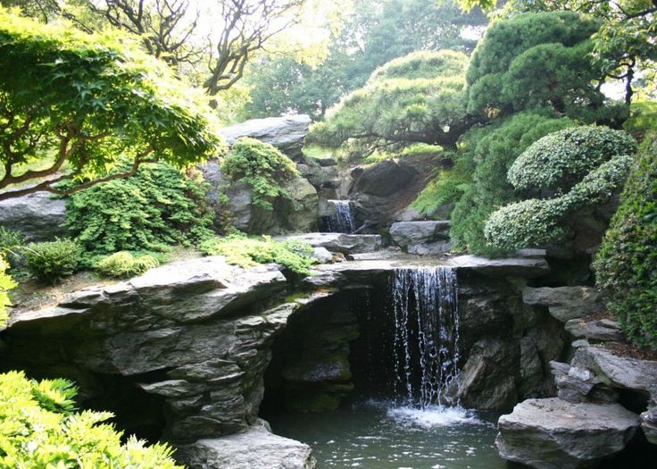 f8d06d3c08c37a00f922ad7ab829effb--garden-waterfall-small-waterfall.jpg