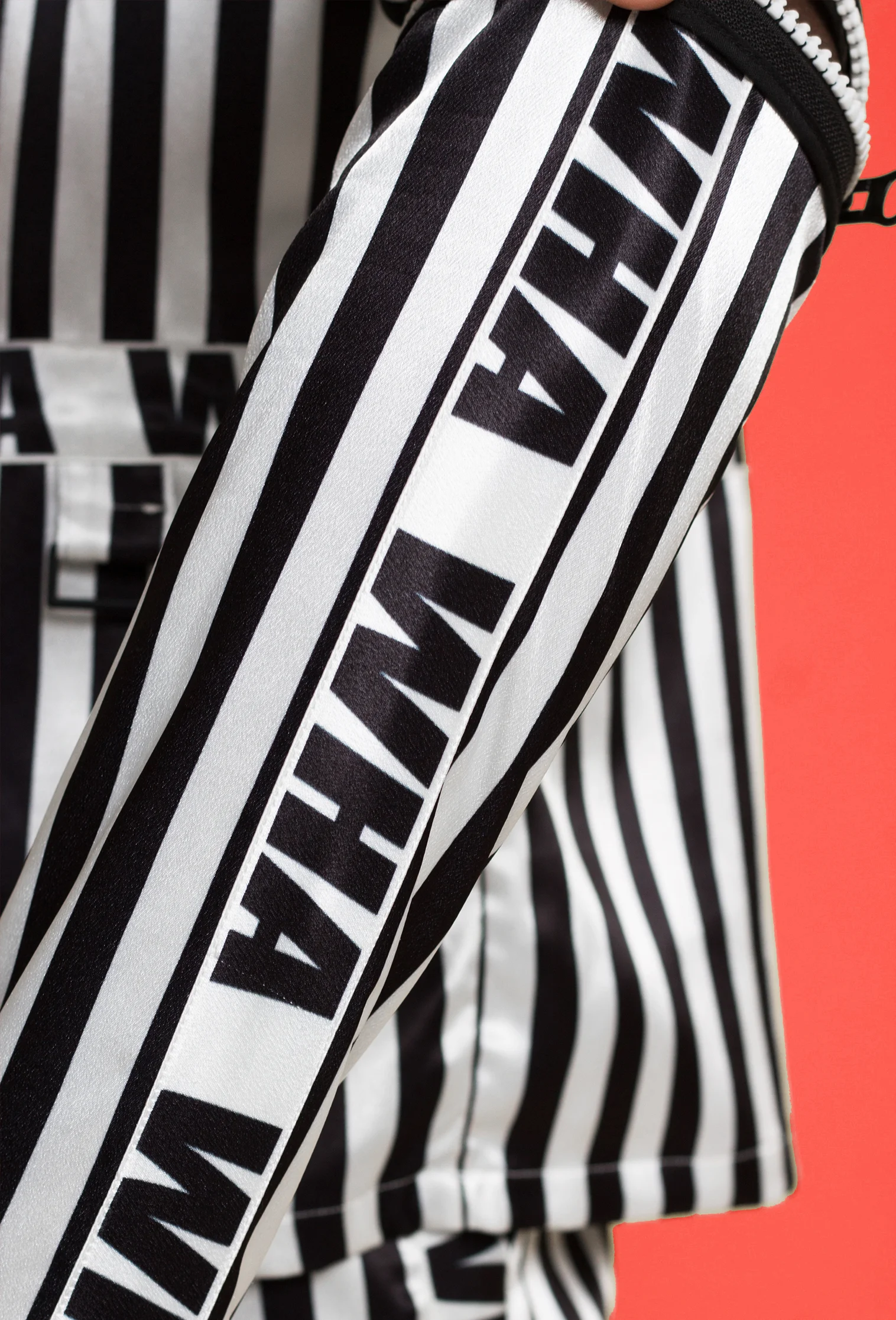 A214B32B-E69F-49C7-991C-82BFB504DE77