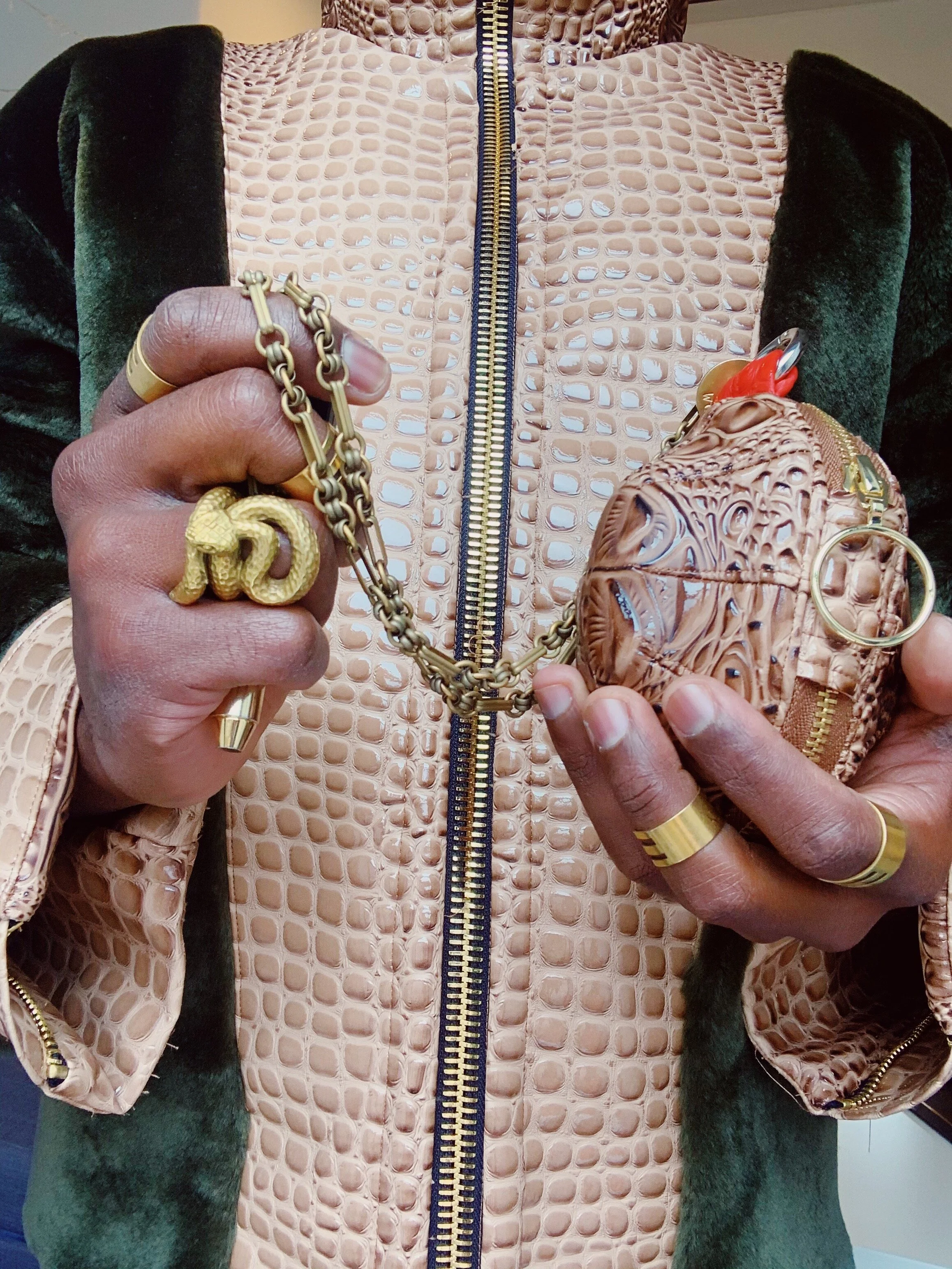 5C61ABD9-E7A8-4869-91D1-63A48D639D31