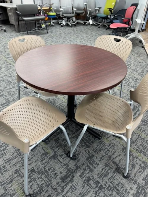 used round table mahogany - $125