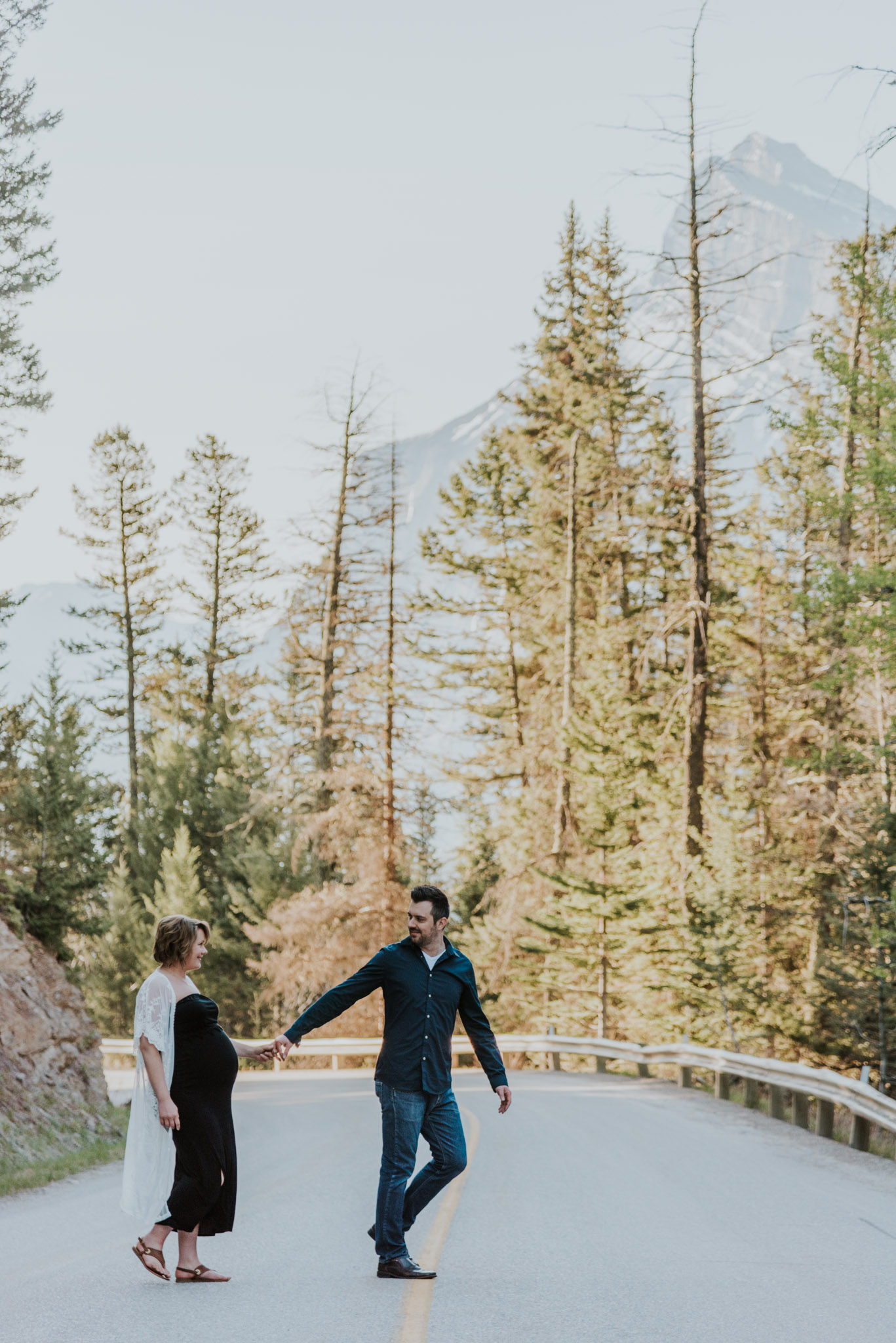 Maternity session in Banff, by Célestine Aerden Photography