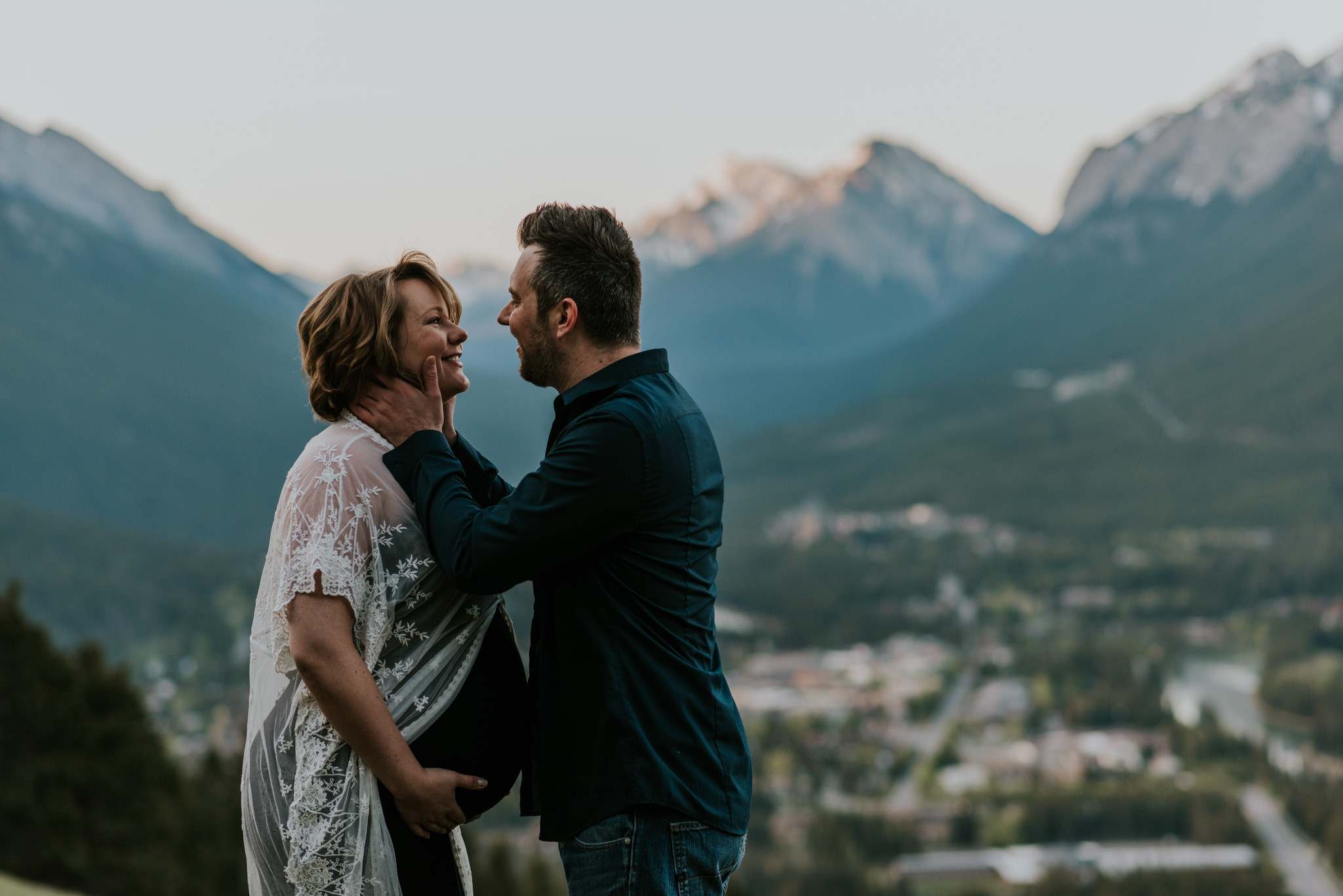 Maternity session in Banff, by Célestine Aerden Photography