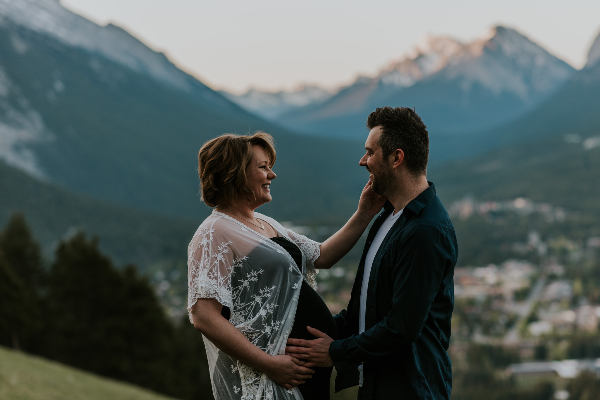 Maternity session in Banff, by Célestine Aerden Photography