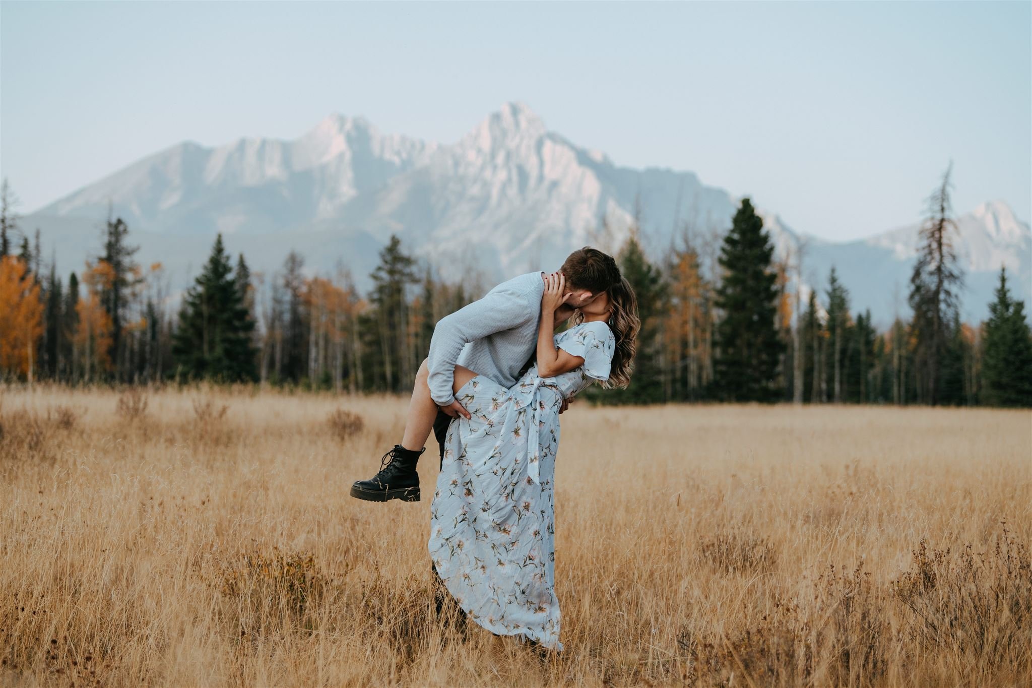 Helena-Rejean-Kananaskis-Golden-Hour-Adventure-Session-099_websize.jpg