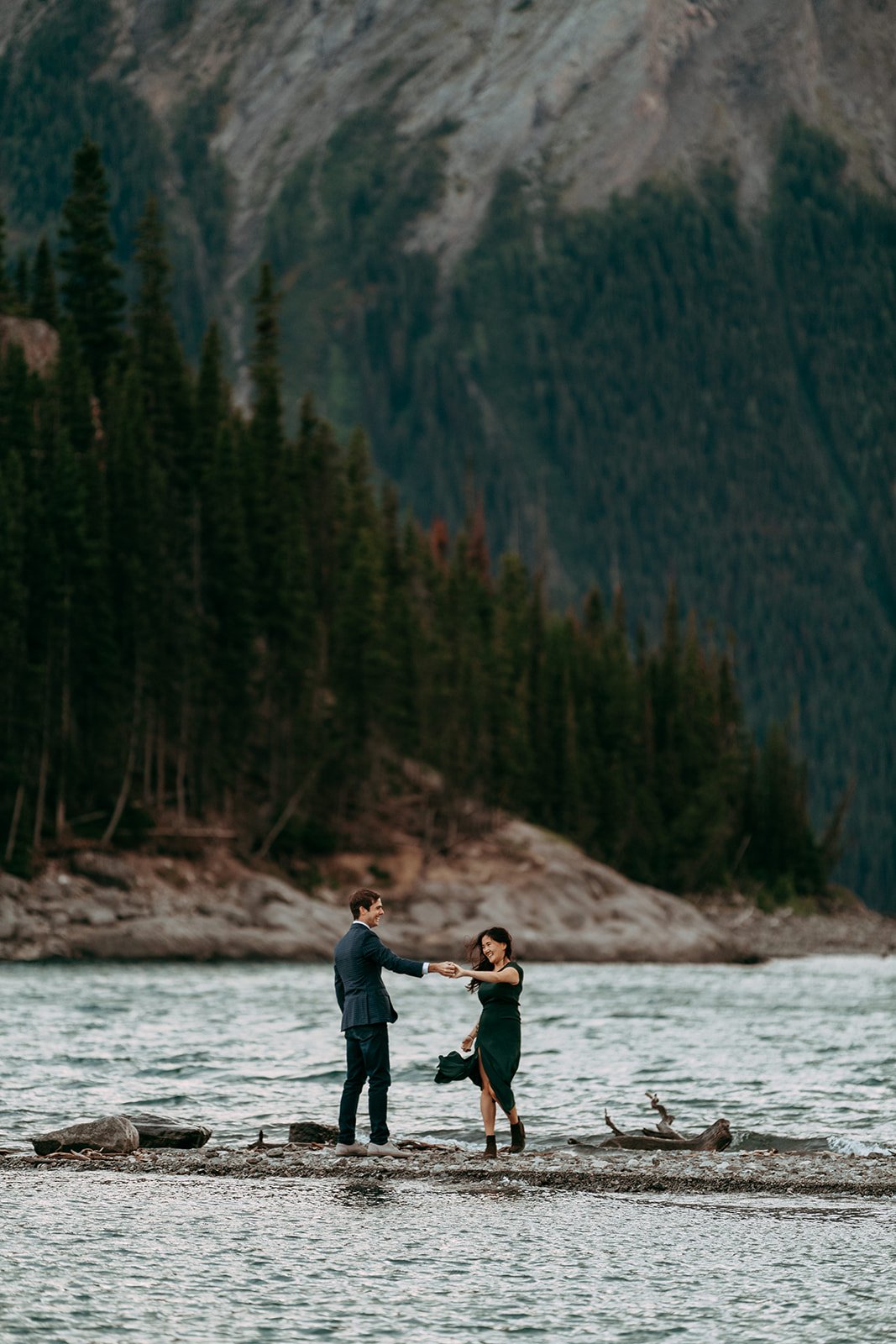 Kathryn-Chris-Upper-Kananaskis-Lake-Session-2020-18_websize.jpg