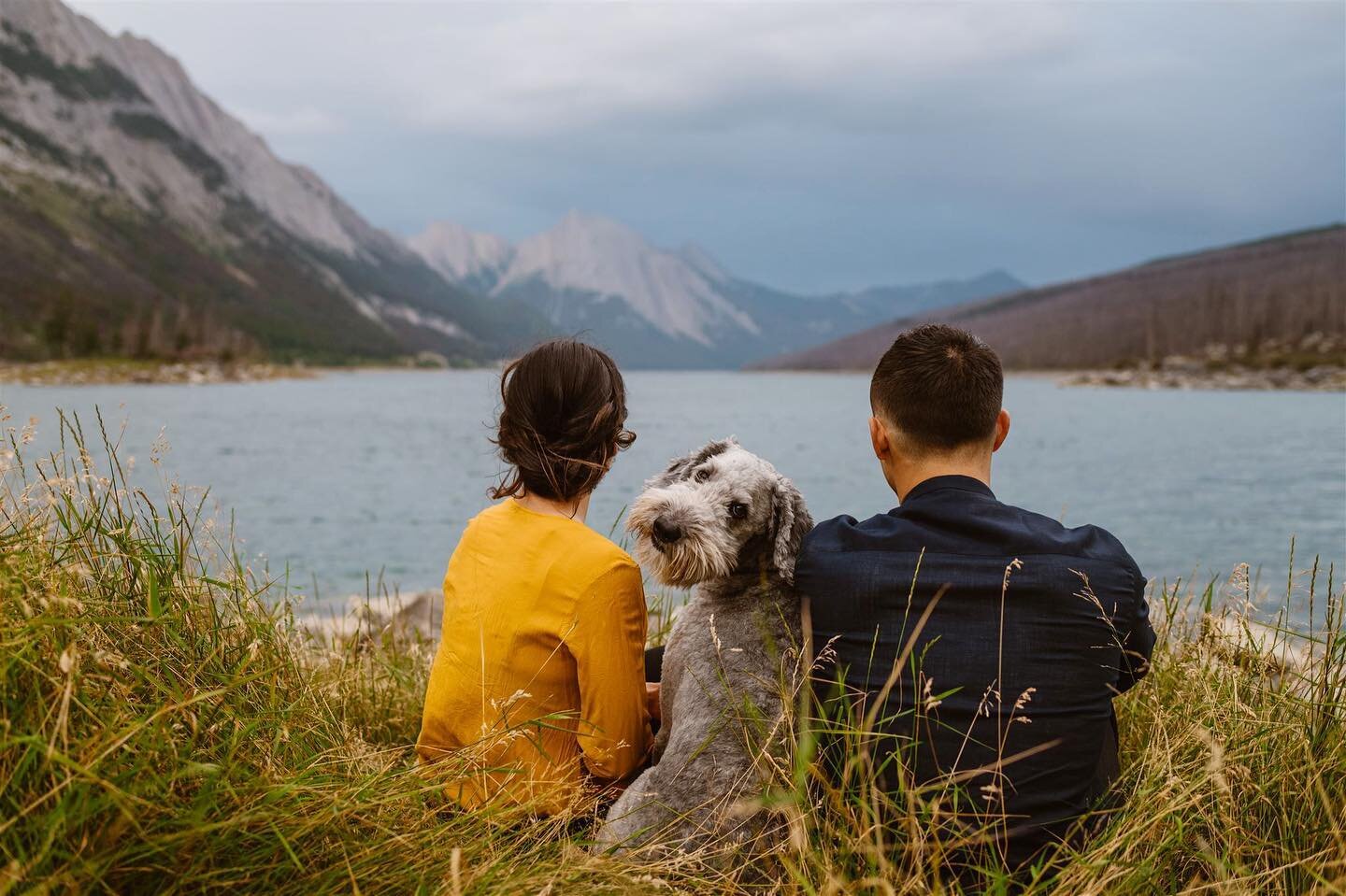 Here&rsquo;s a question I get asked often by my couples: &ldquo;Can we bring our dog along to our session/elopement?&rdquo; 
I feel like the answer is pretty obvious though, and it will always be &ldquo;heck yes!!!&rdquo; 
Your pup is a big part of y