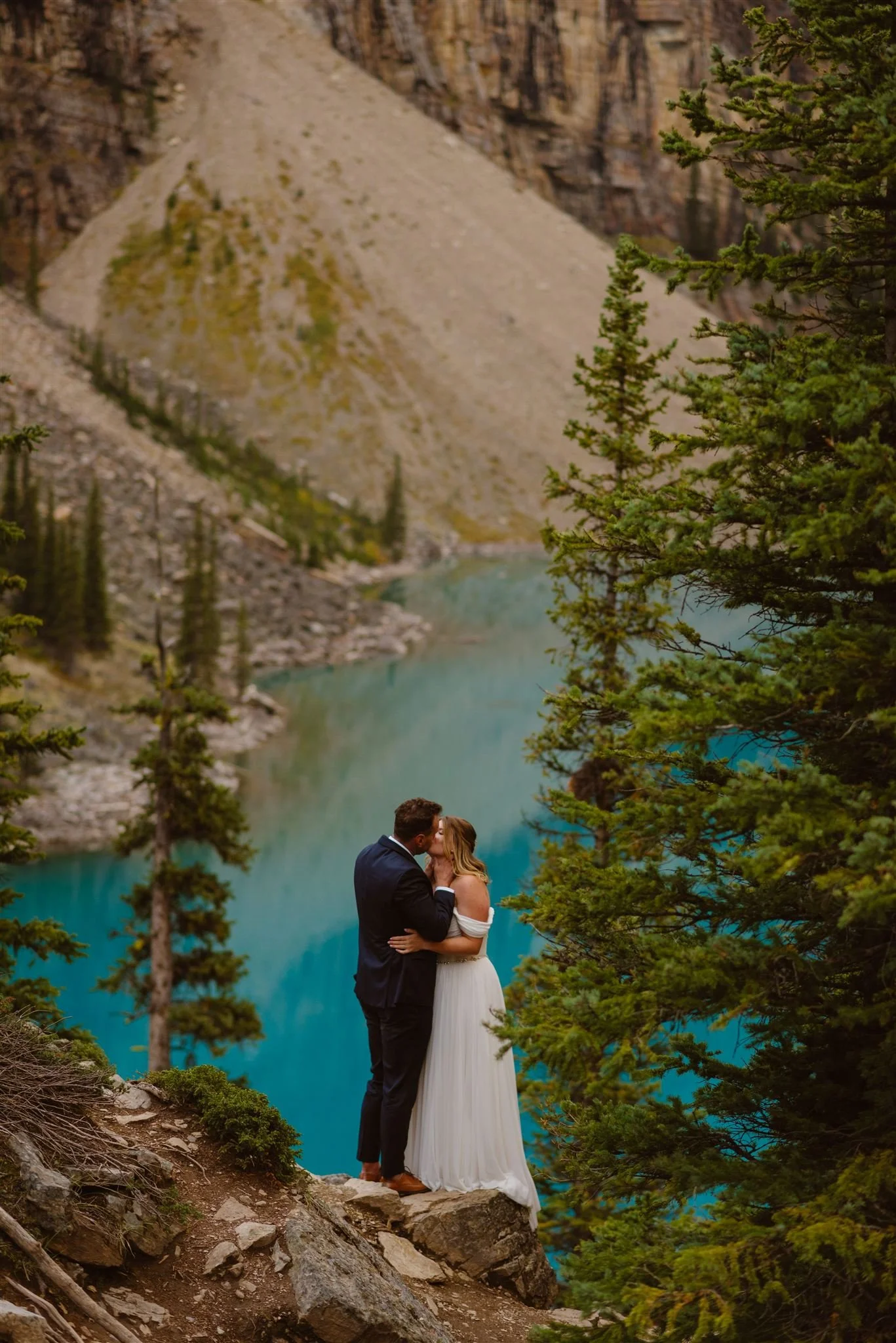 Mallory-Pavel-Moraine-Lake-Elopement-Adventure-Session-33_websize.jpg