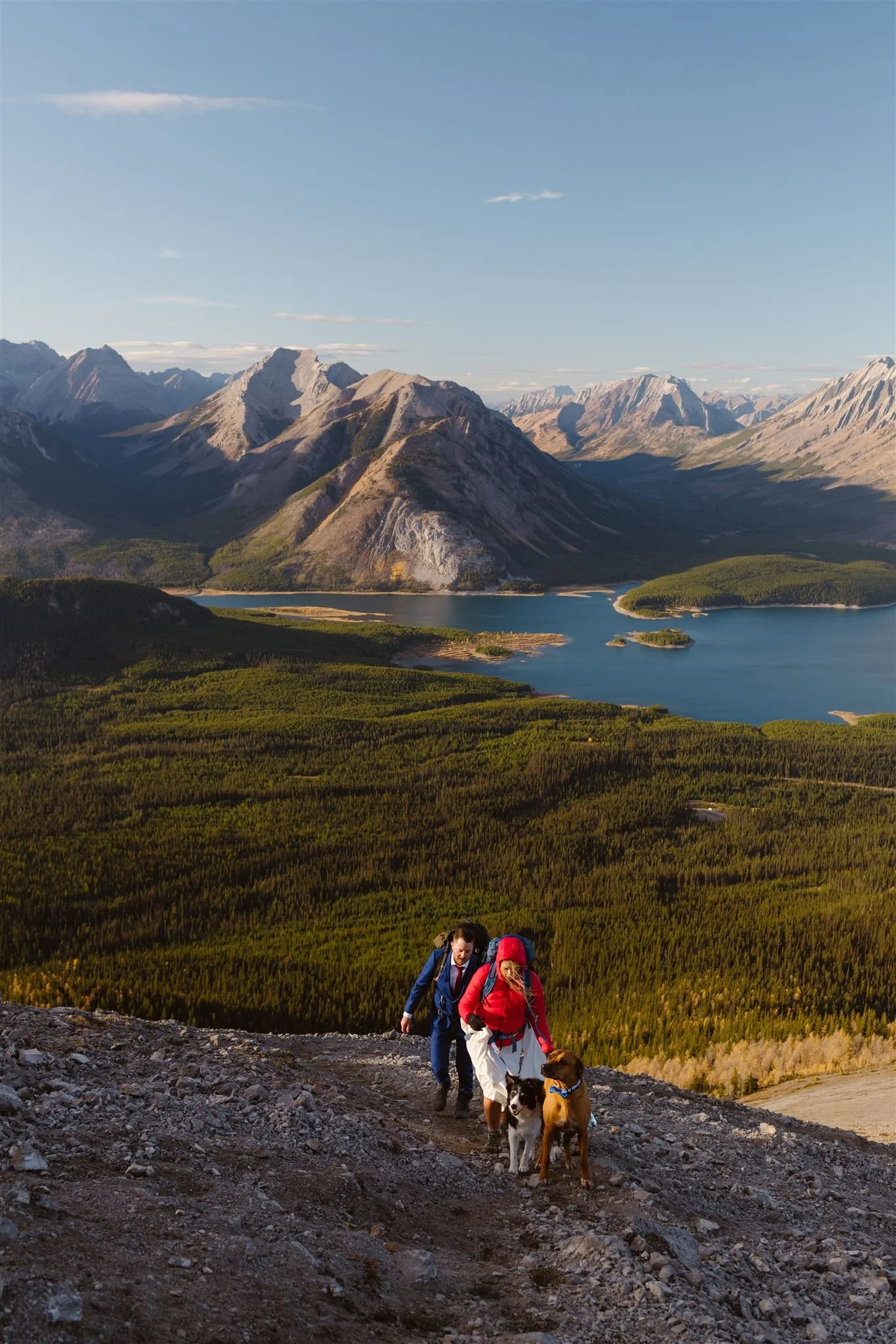 Alyssa-Toby-Fall-Hiking-Adventure-Elopement-Kananaskis198_websize.jpg