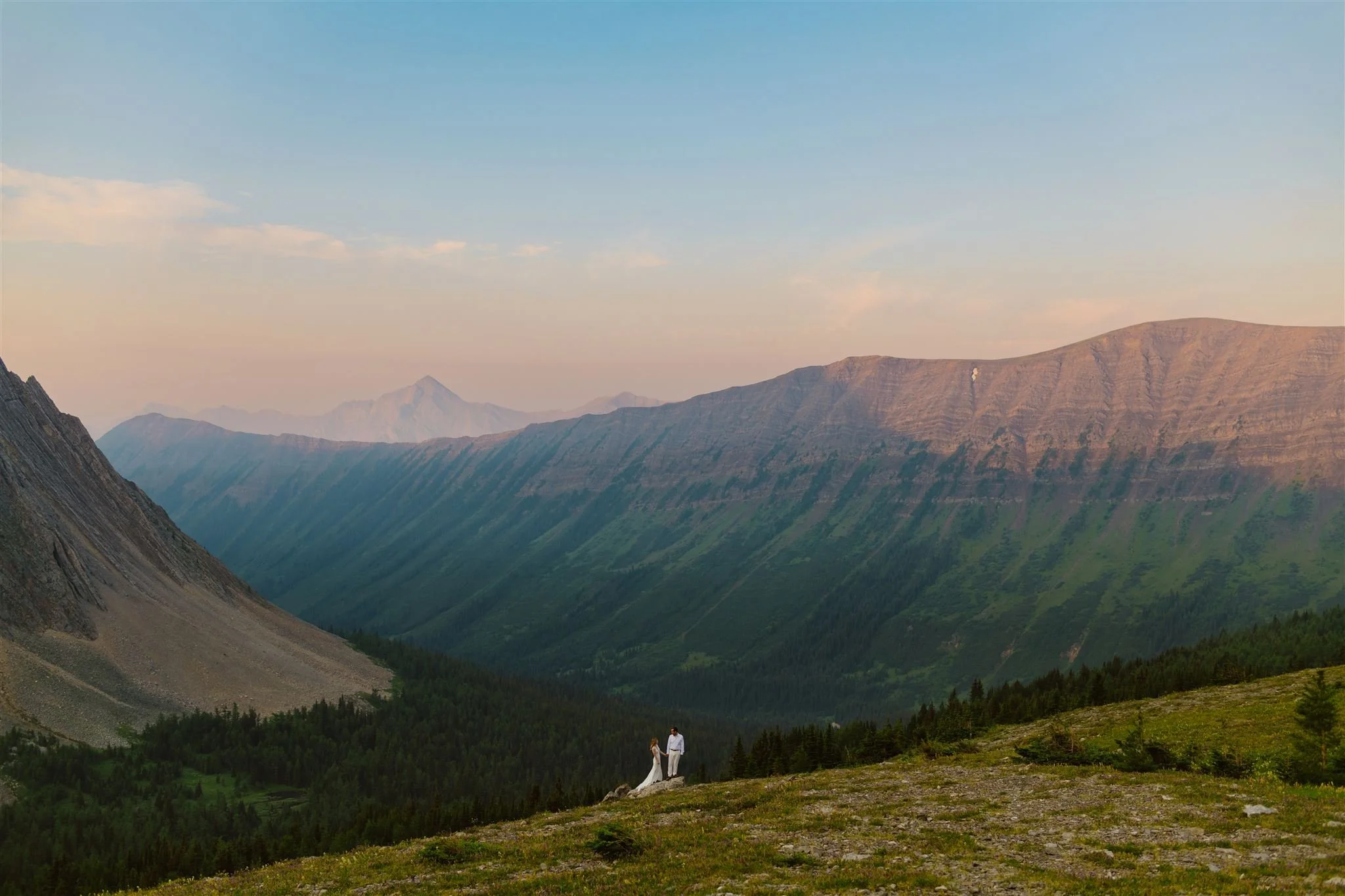 Robert-Irina-Sunrise-Hiking-Elopement-Kananaskis-Country-122_websize.jpg