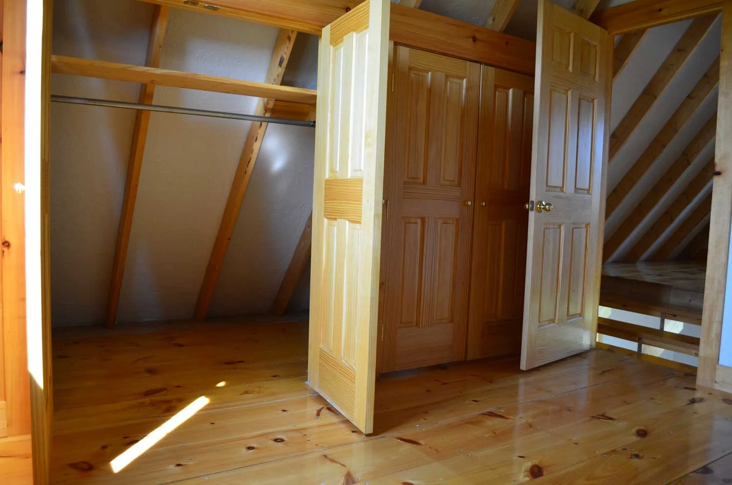 Wall-to-wall Closets