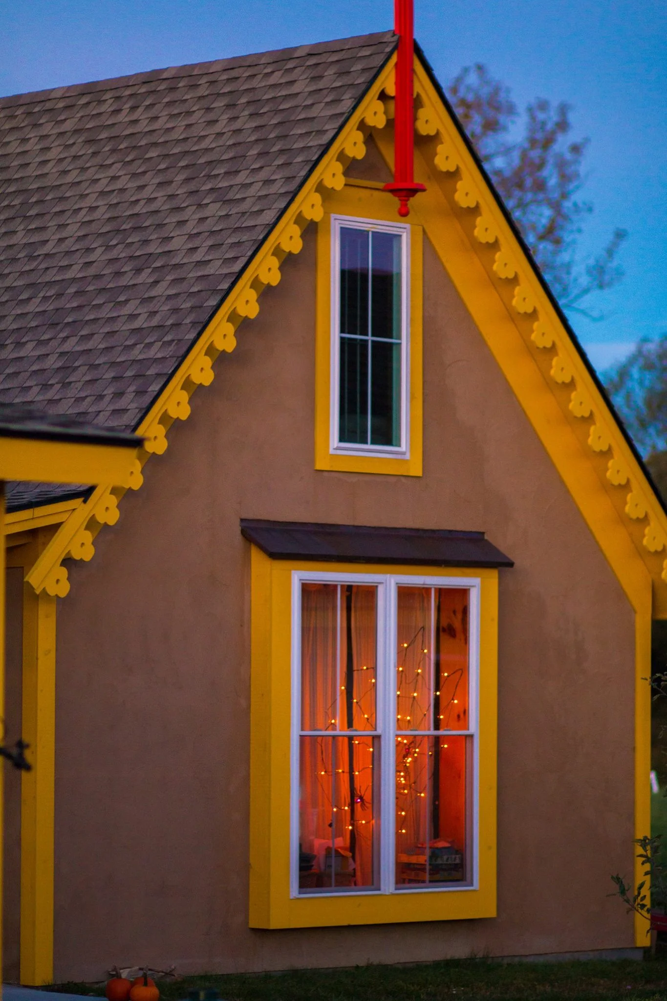 Trick-or-treating + Photo Booth!
