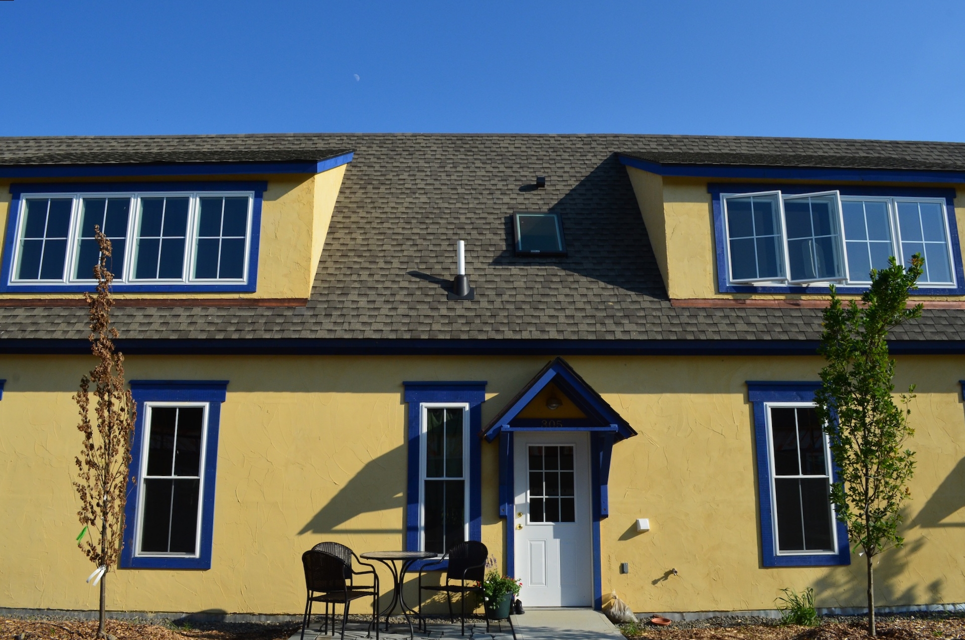 boiceville-cottages-yellow-gatehouse.jpg