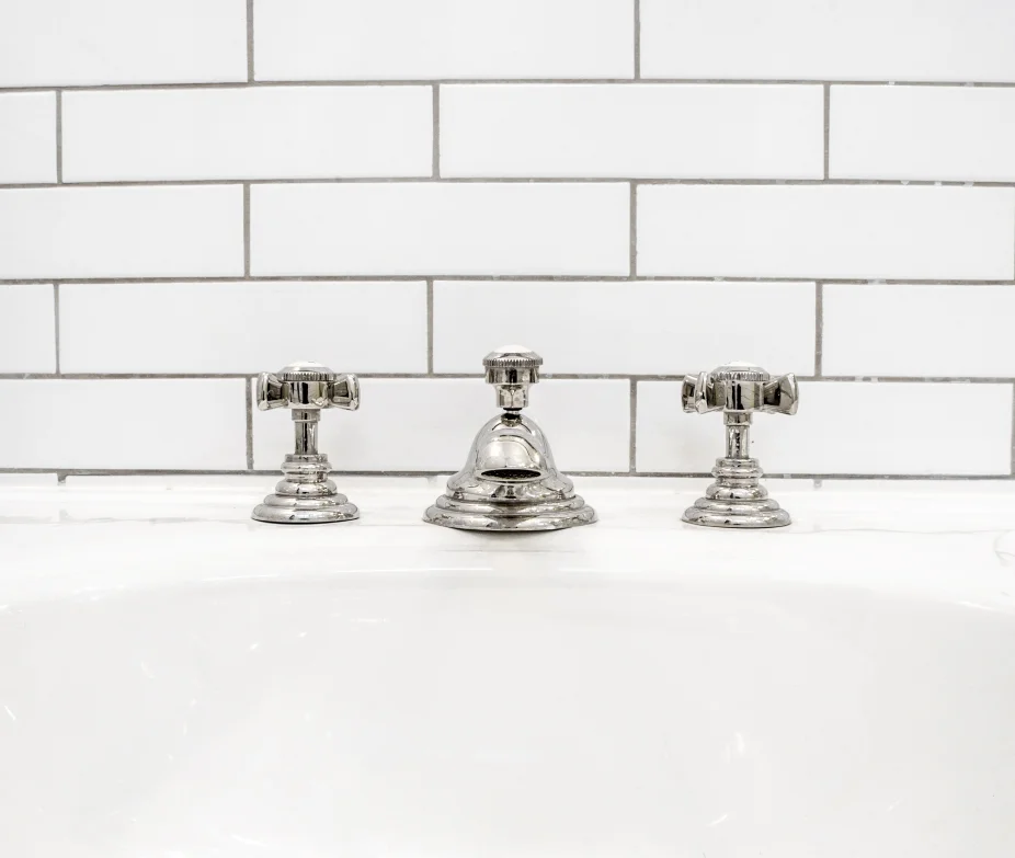 Bathroom2.jpg