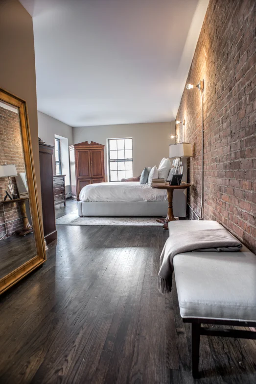 BEDROOM2.jpg